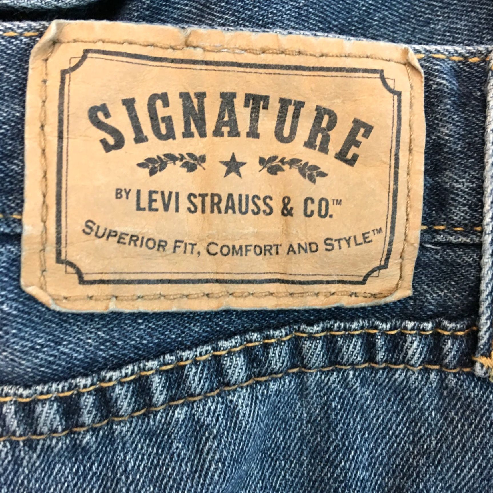 CO Signature Levi's Jeans Mens Regular Straight Blue Denim 34X34 Belt Loops 5-Pocket 100% Cotton Medium Wash Casual Wear Size US 34 / EU 50 - 6 Thumbnail