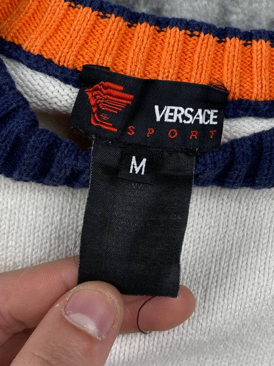 Versace Vintage Versace Sport Knit Sweater Big Logo Men Size M White Size US M / EU 48-50 / 2 - 13 Thumbnail