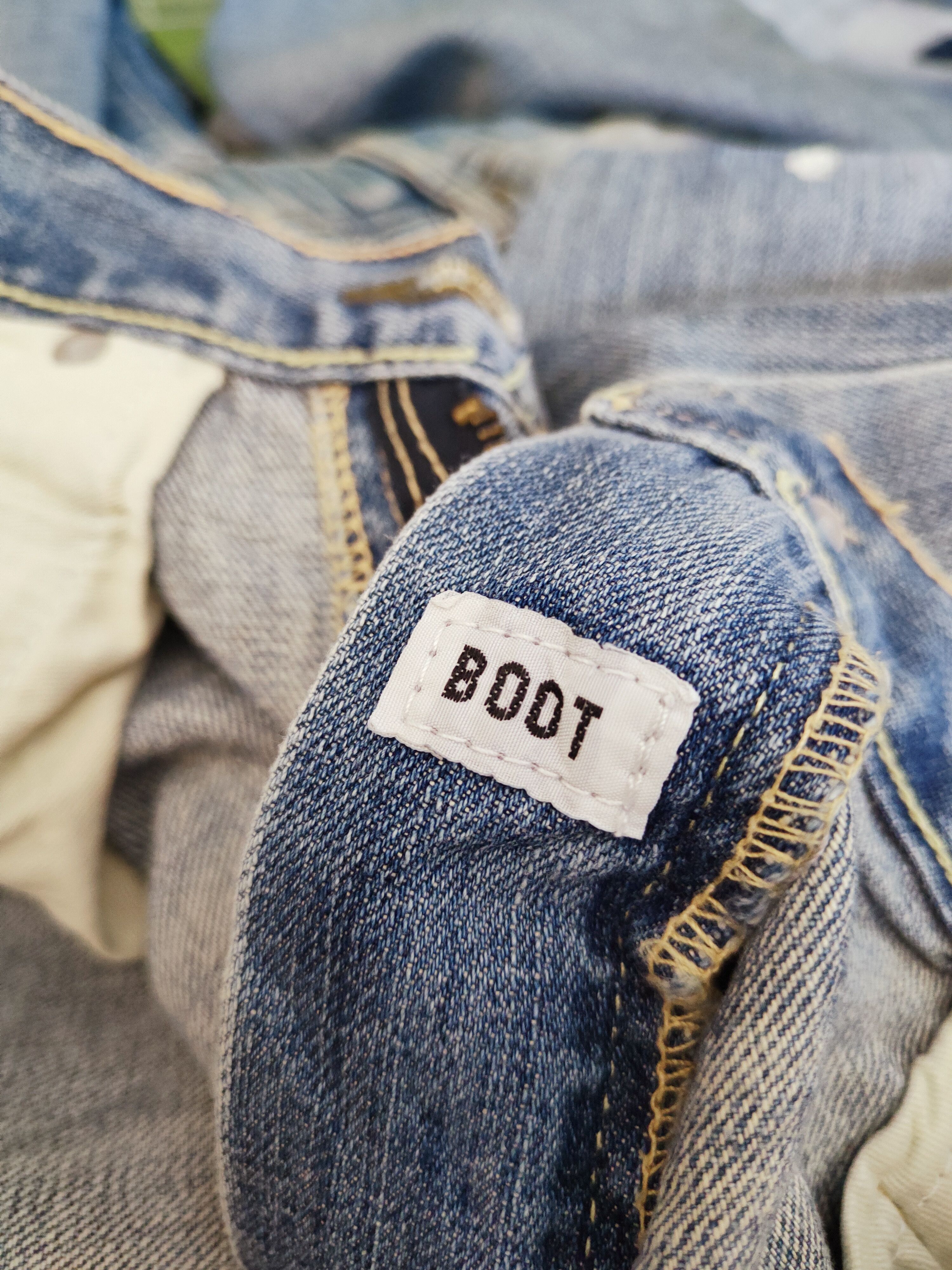 Abercrombie & Fitch × Vintage Vintage Abercrombie&Fitch Blue Distressed Ripped Jeans Size 33" - 16 Thumbnail
