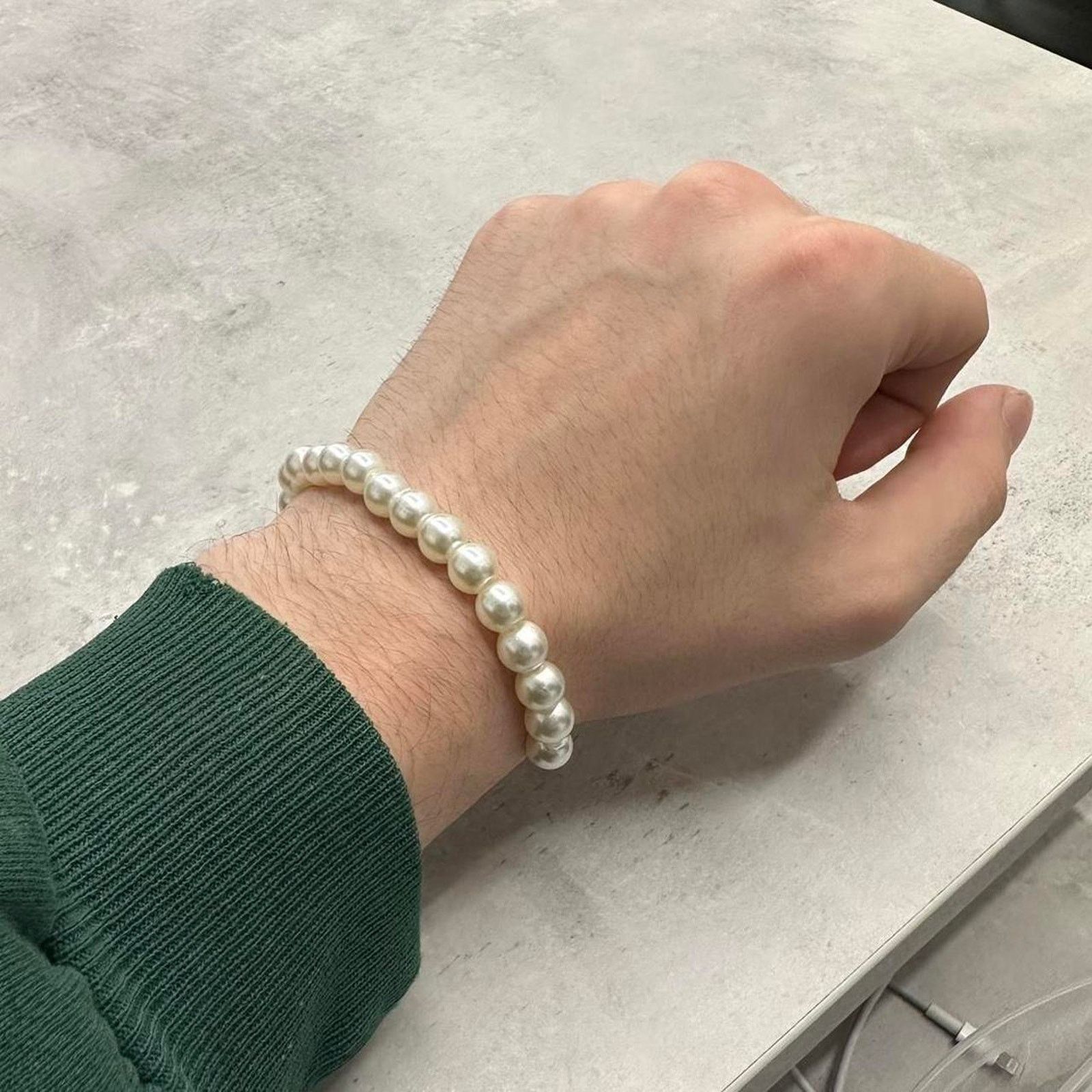 Vintage Vintage Style White Pearl Charm Bracelet Size ONE SIZE - 2 Thumbnail