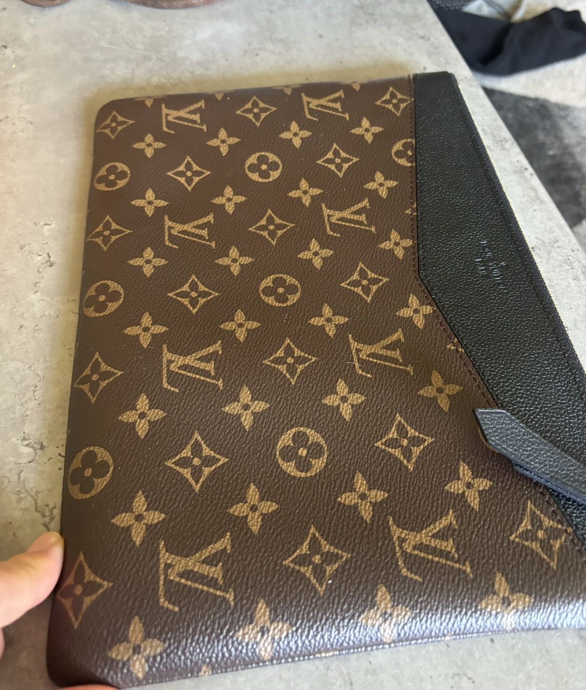 Louis Vuitton Lv monogram pouch Size ONE SIZE - 5 Thumbnail