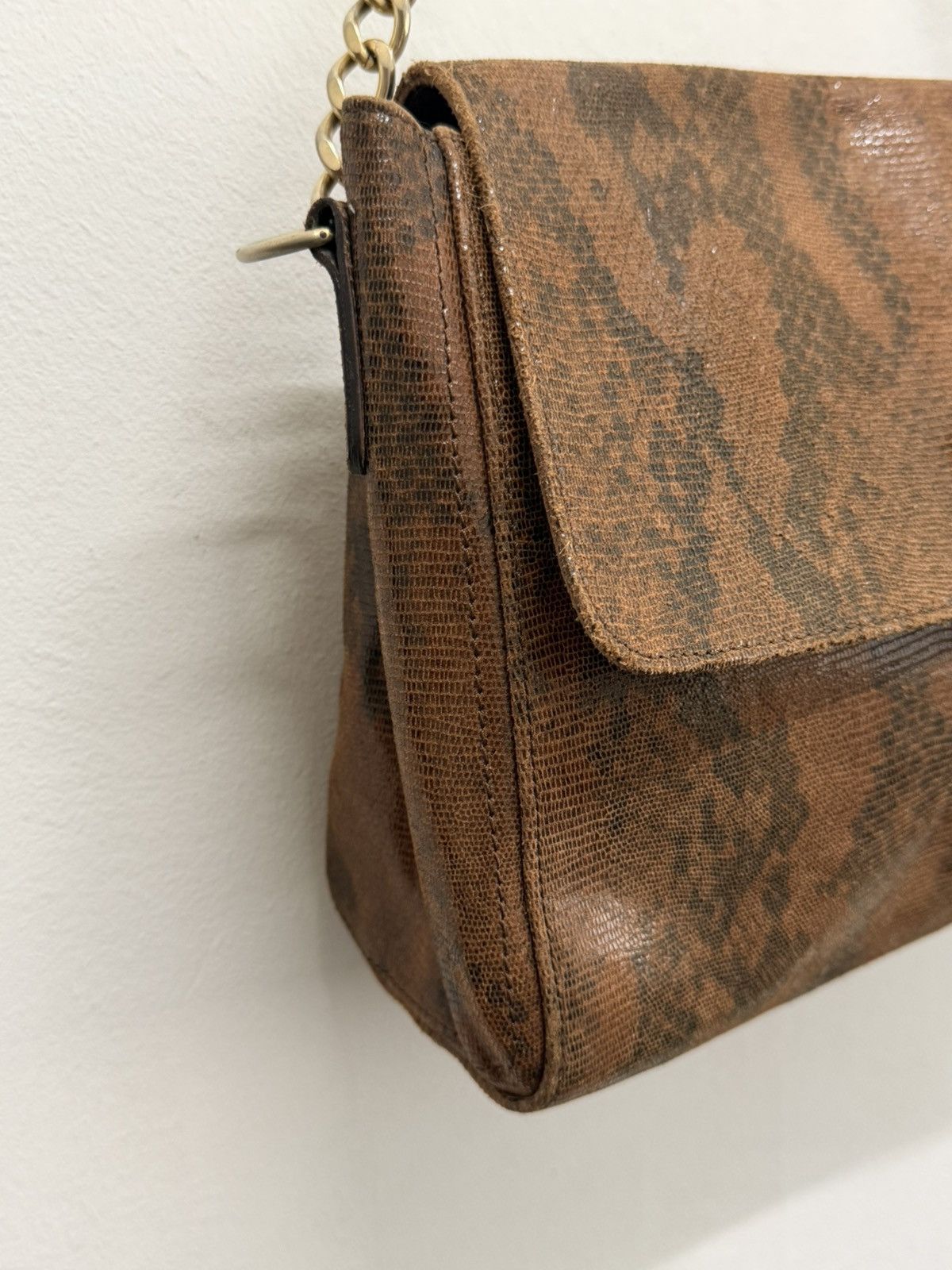 A.P.C. A.P.C. Leather Chain-Link Shoulder Snakeskin Print Size ONE SIZE - 3 Thumbnail