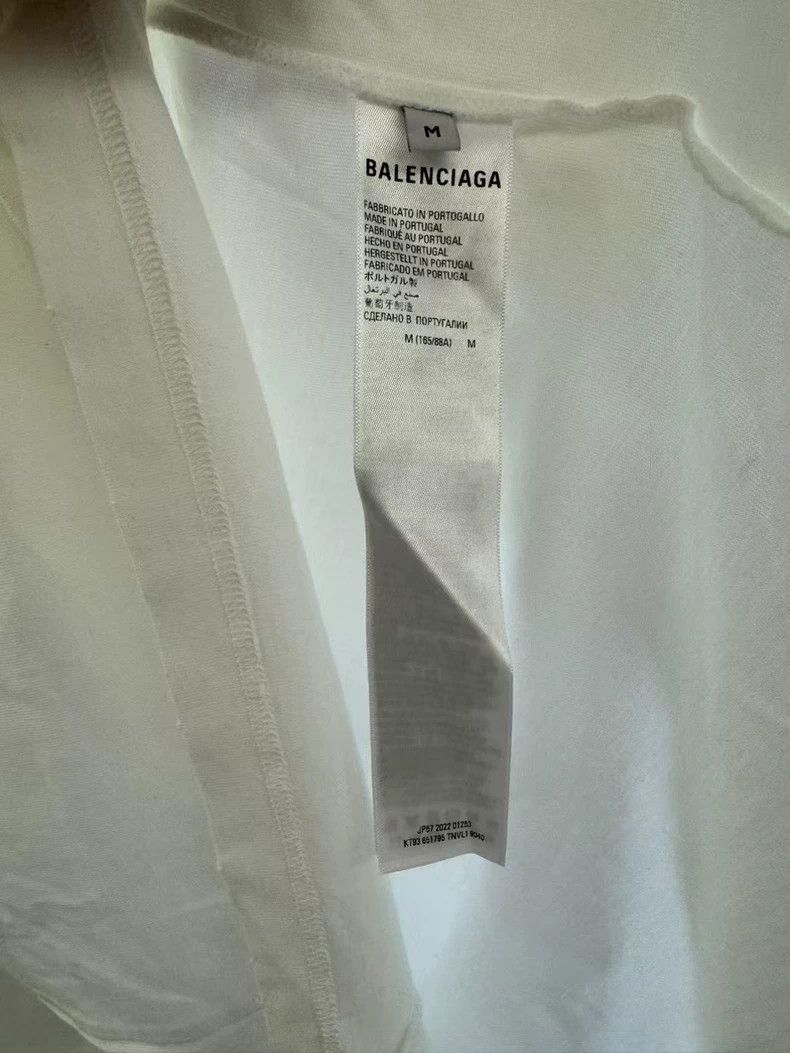 Balenciaga Balenciaga Big Damage Short Sleeve Size US M / EU 48-50 / 2 - 4 Thumbnail