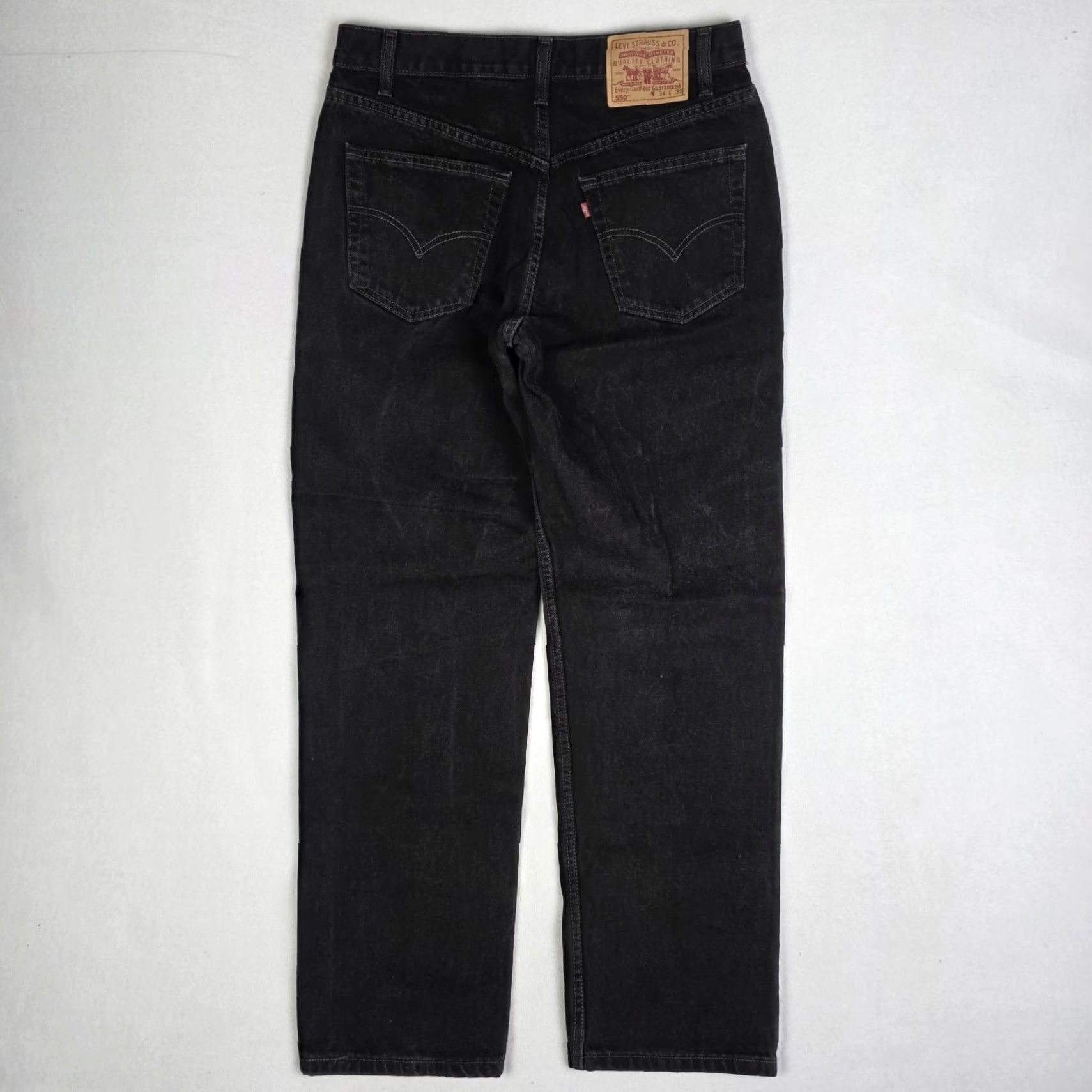 Levi's VINTAGE Levi's 550 Jeans Mens 33 Inseam 31 Black Relaxed Tapered Canada 90s Mens Jeans Size US 33 - 2 Thumbnail