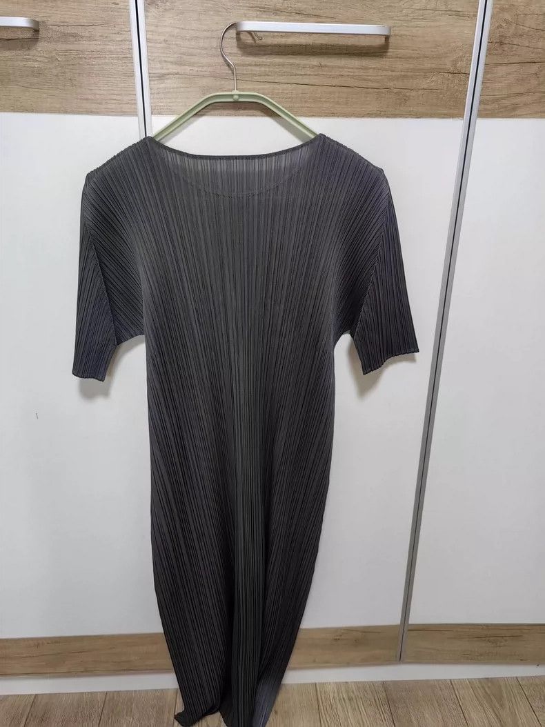 Issey Miyake Issey Miyake size:2 Grey pleated dress Size M / US 6-8 / IT 42-44 - 2 Thumbnail