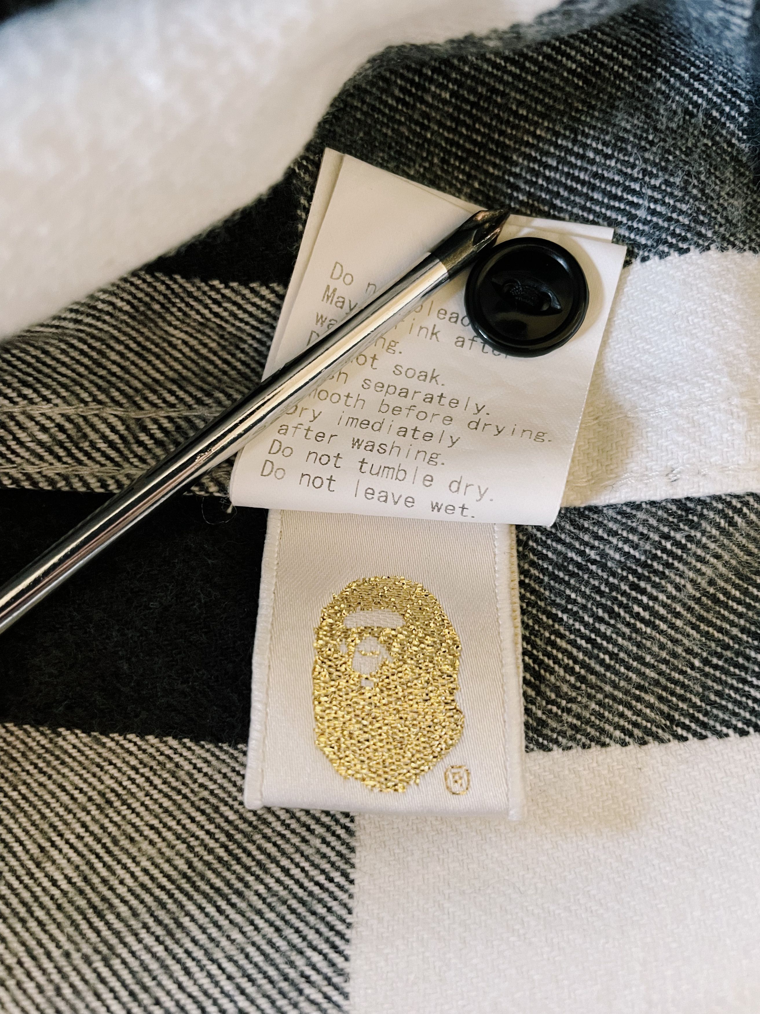 Bape × Nigo × Vintage Vintage Y2K Bape A Bathing Ape Checkered Heavy Cotton Shirt Size US L / EU 52-54 / 3 - 5 Thumbnail
