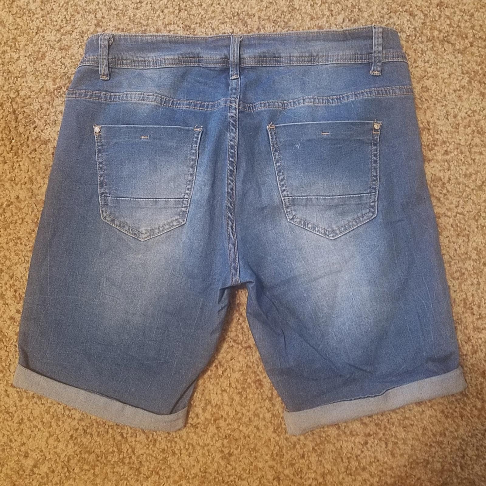 Designer One Love Casual Blue Denim Shorts Size Large Size 36" / US 14 / IT 50 - 1 Thumbnail
