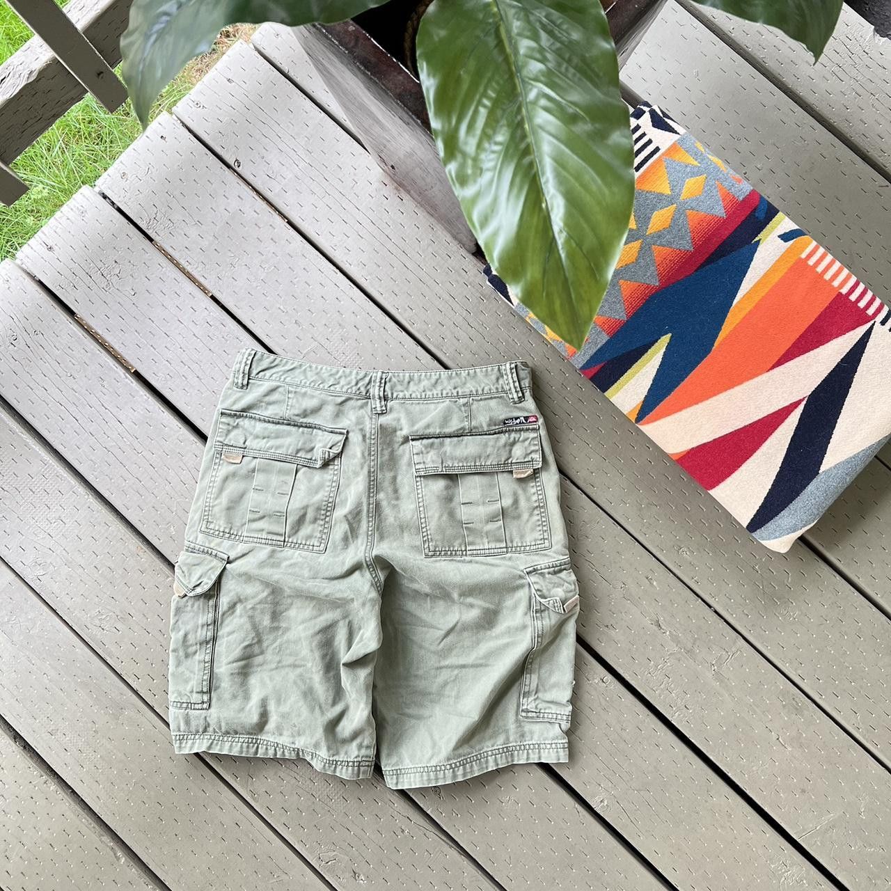 Quiksilver Quiksilver Vintage Shorts Size US 30 / EU 46 - 2 Thumbnail