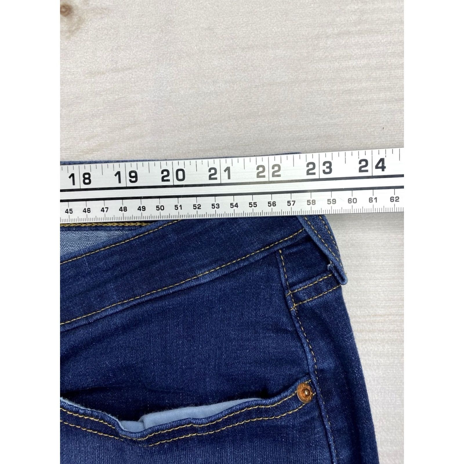 Levi's VINTAGE Levi's Womens Jeans 26W Blue Denim Boyfriend Fit Stretch Comfort Plus Sz 2 Womens Jeans 5-Pocket Design Dark Wash Regular Rise High Rise N/A Size 26" / US 2 / IT 38 - 6 Thumbnail