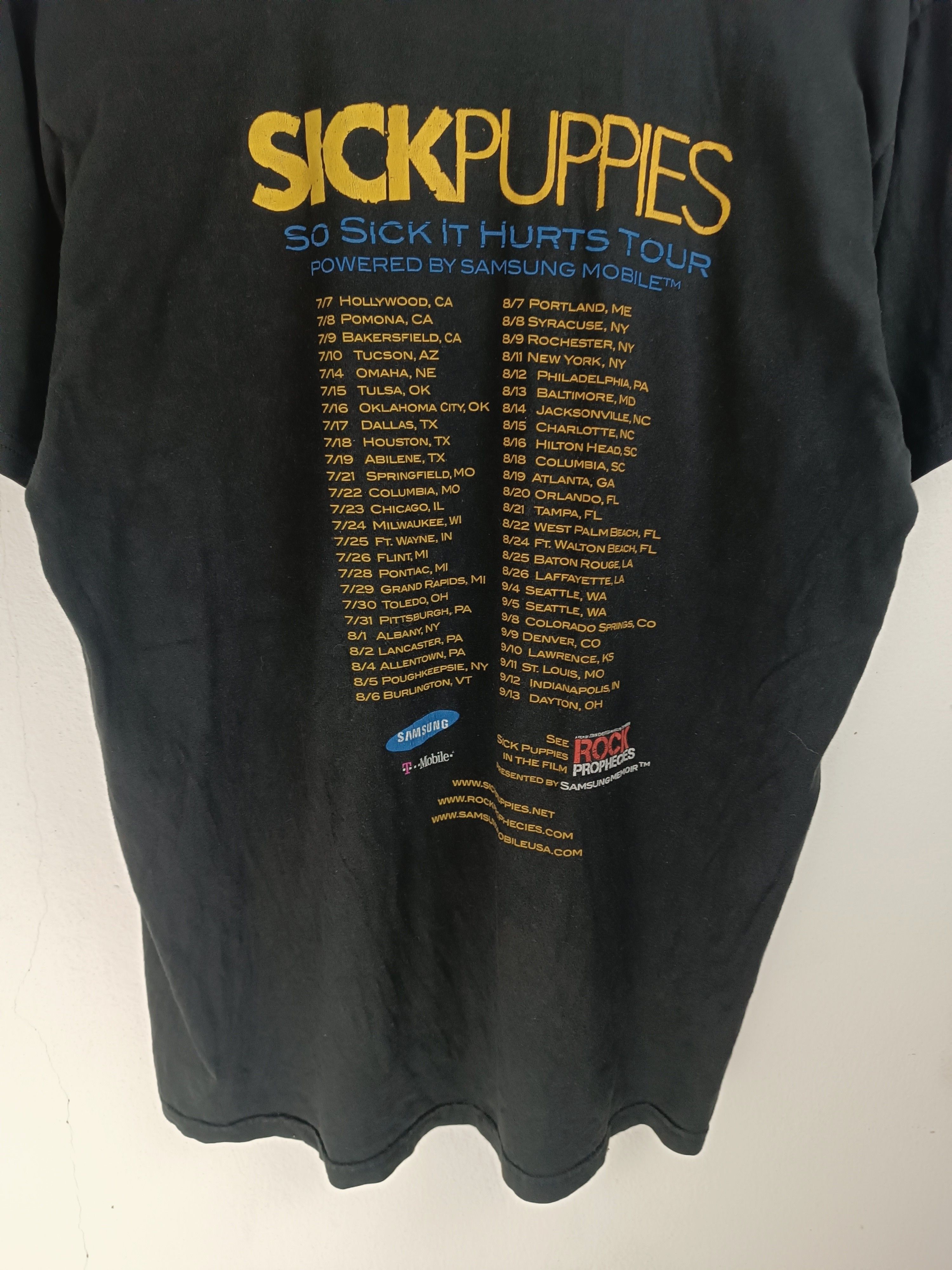 Vintage VINTAGE '09 SICK PUPPIES SO SICK TOUR TEE 3 DAYS GRACE Size US L / EU 52-54 / 3 - 15 Thumbnail
