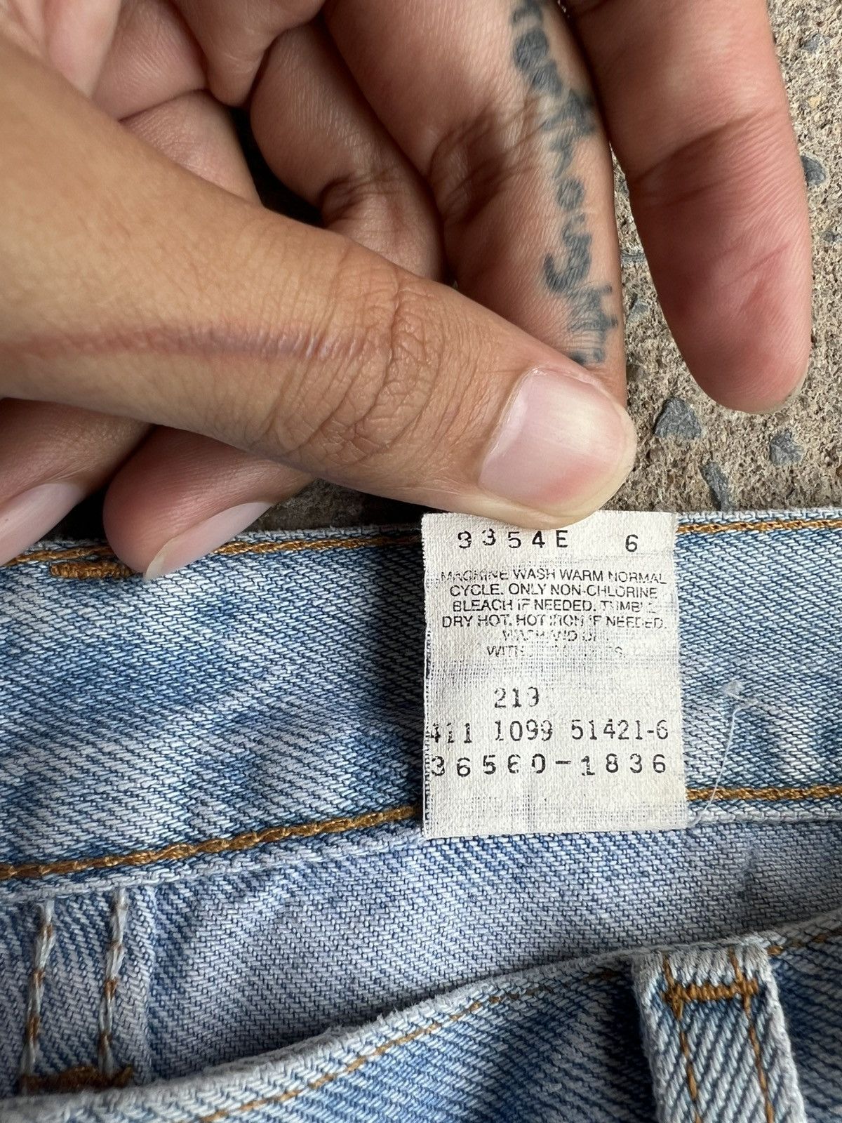 Levi's Vintage 90s Levi's 560 Many Buttons Denim Pants Size US 34 / EU 50 - 6 Thumbnail