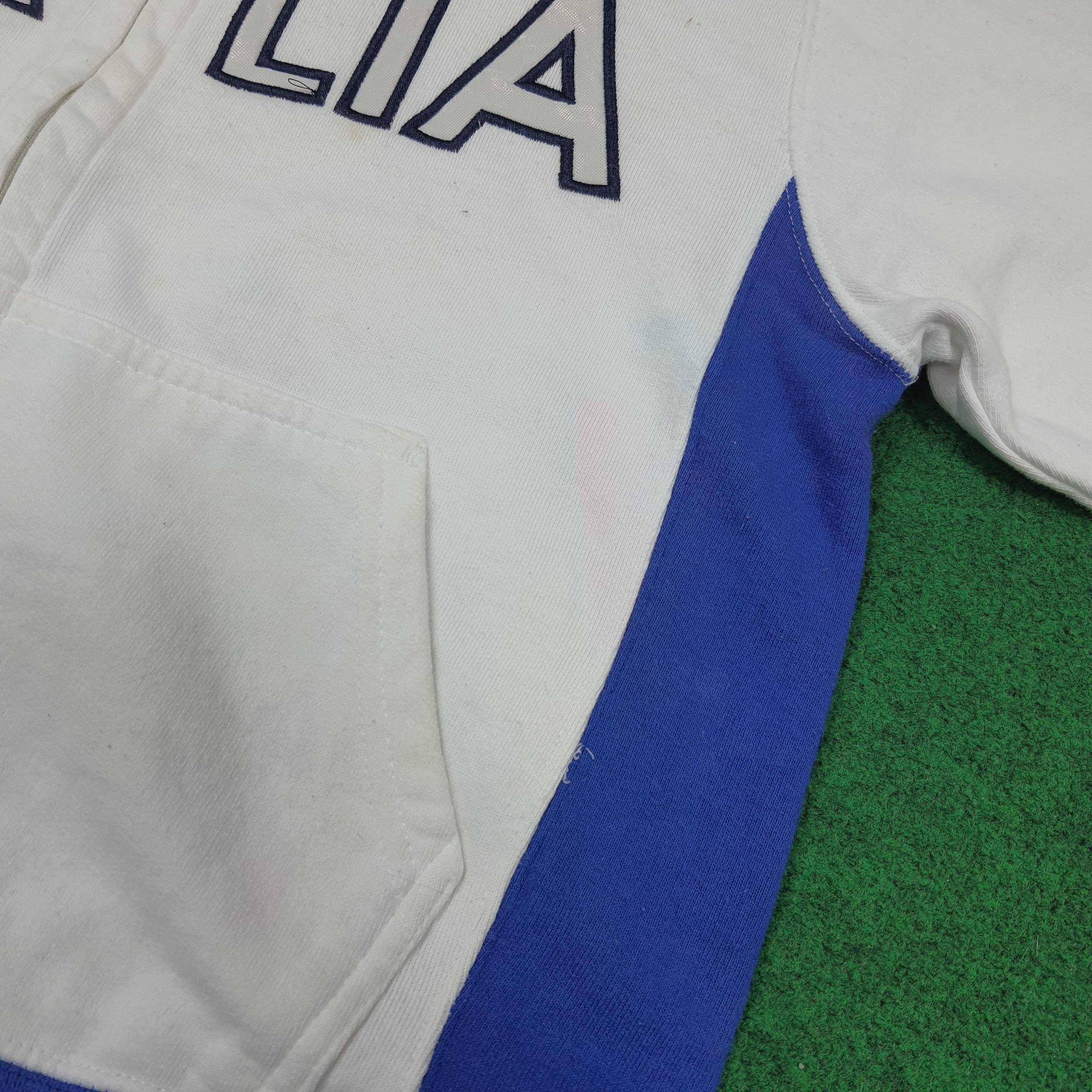 Vintage Vintage 90s Italy National Team Track Jacket Italia C295N26 Size US S / EU 44-46 / 1 - 12 Thumbnail