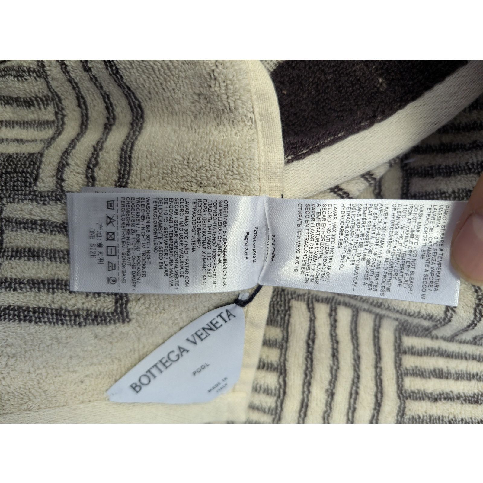Bottega Veneta o1rshd1 Size:OS / Intreccio Jacquard Beach Towel Cream/Brown Size ONE SIZE - 16 Thumbnail