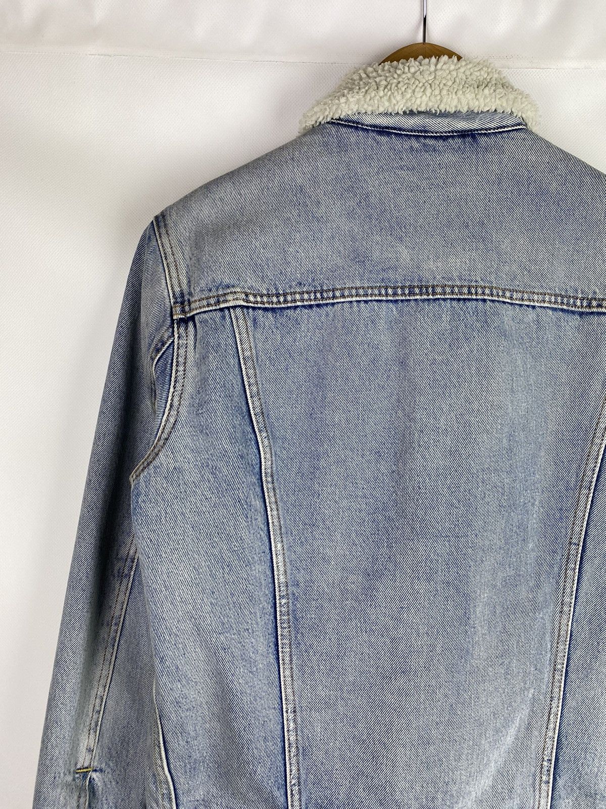 Levi's Levis Premium men’s Sherpa lined trucker jacket size S Size US S / EU 44-46 / 1 - 17 Thumbnail