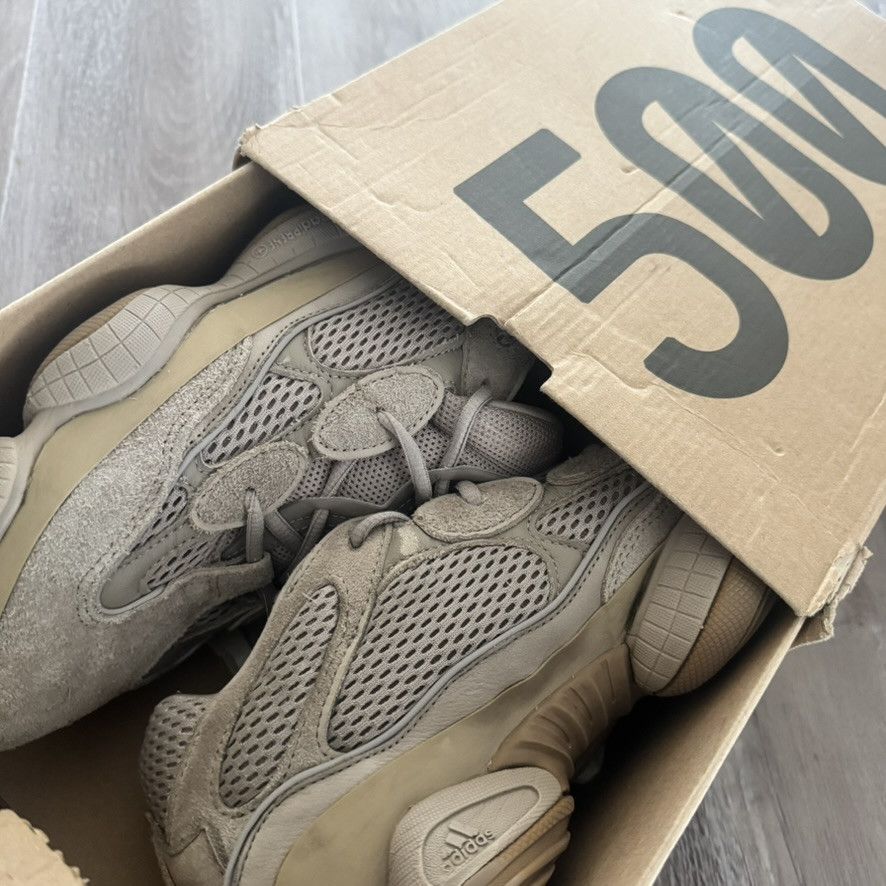 Adidas adidas • YEEZY 500 "Taupe Light" (9M) Size US 9 / EU 42 - 8 Thumbnail