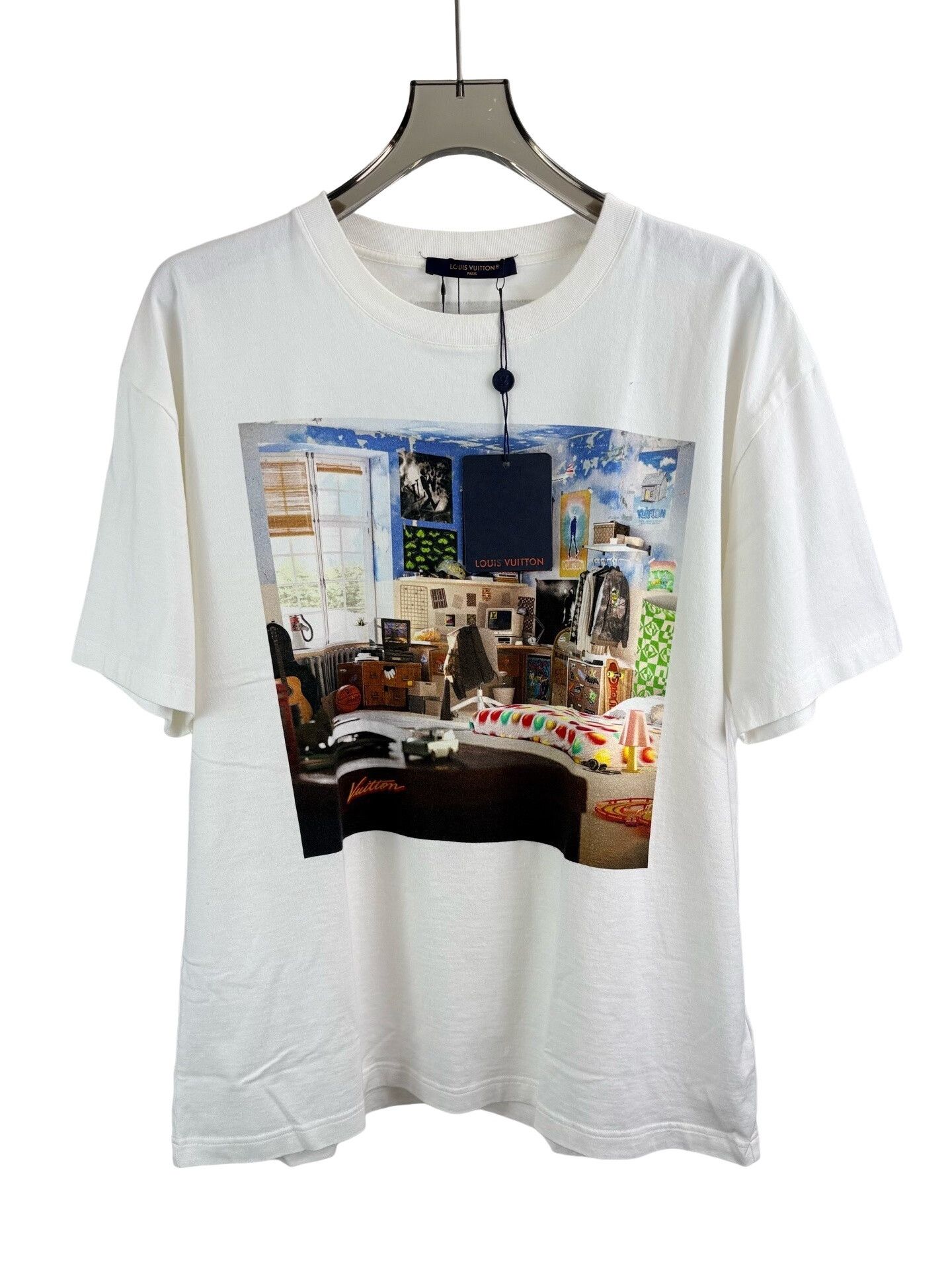 Louis Vuitton Louis Vuitton Room Graphic Graffiti T-Shirt XL Size US XL / EU 56 / 4 - 1 Thumbnail