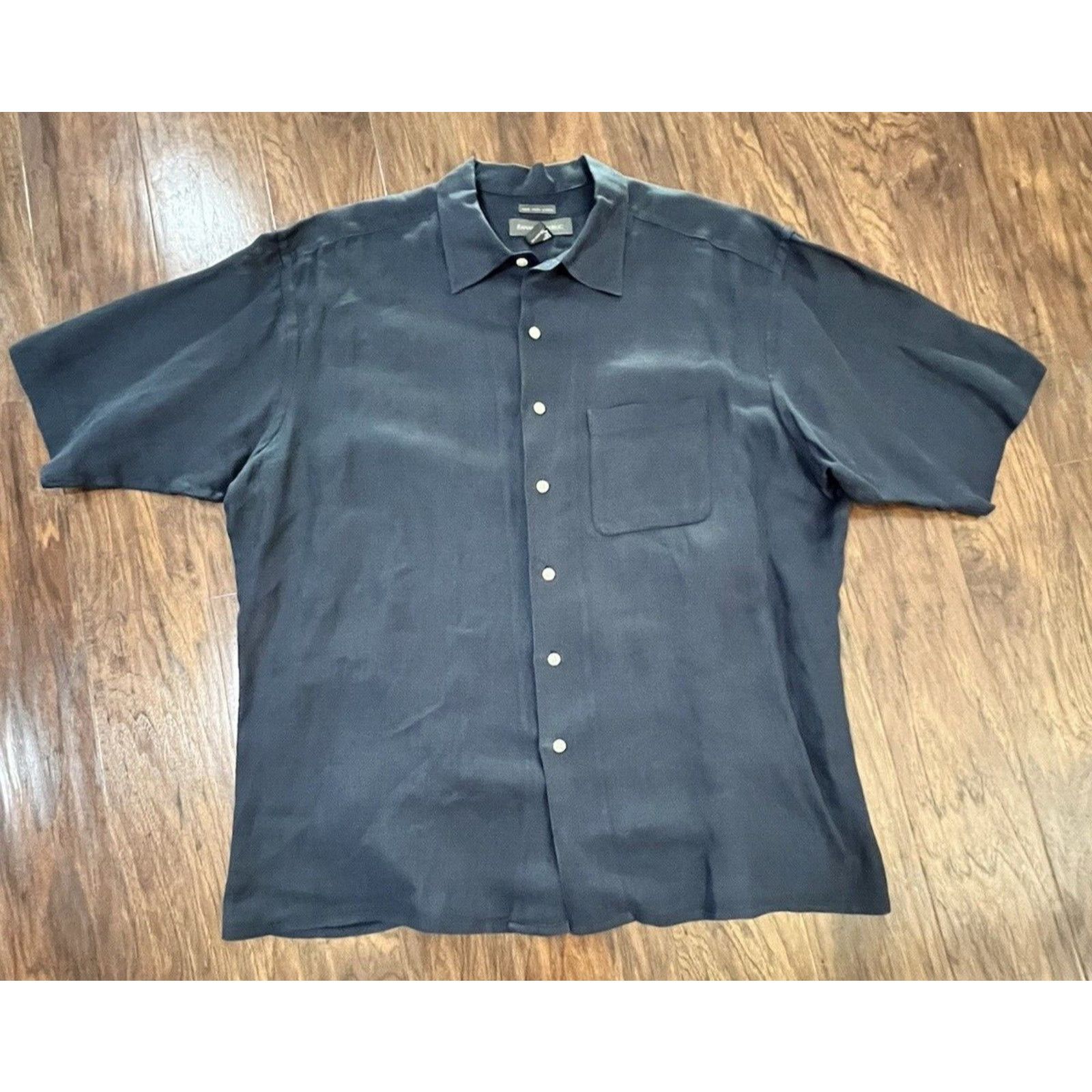 Banana Republic Banana Republic Linen Shirt Mens L Blue Irish Linen Button Size US L / EU 52-54 / 3 - 1 Thumbnail