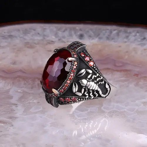 Jewelry Emerald Scorpion Ring Size ONE SIZE - 2 Thumbnail