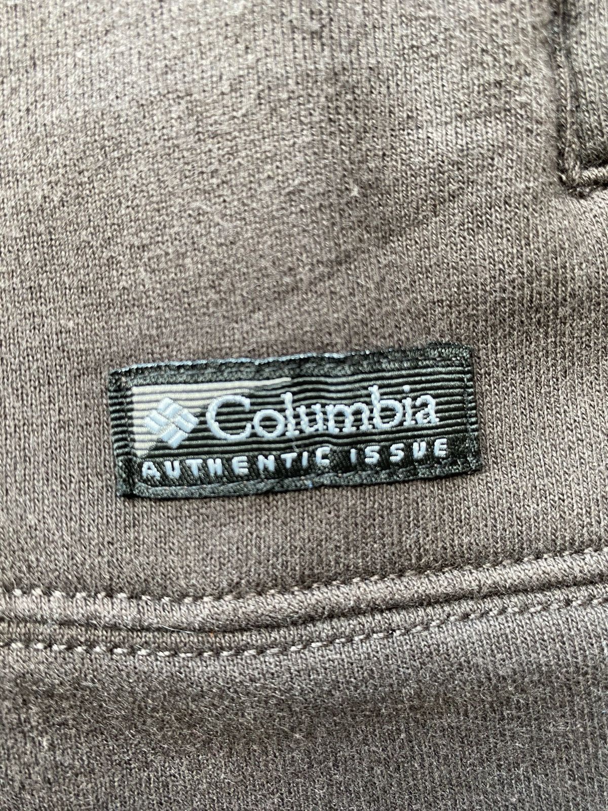 Columbia Vintage Columbia Sweater Button Up Pocket Outdoor Size L Size US L / EU 52-54 / 3 - 6 Thumbnail