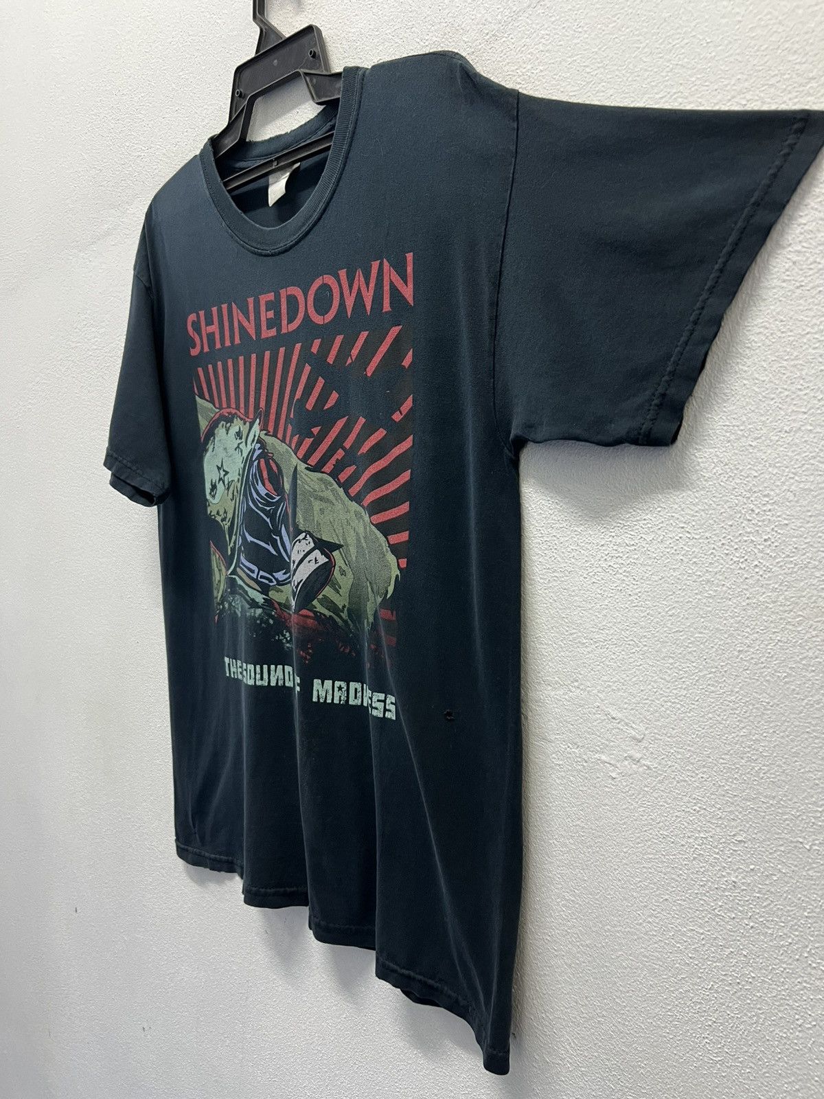 Band Tees × Vintage VINTAGE Y2K BAND SHINEDOWN THE SOUND OF MADNESS SHIRT Size US L / EU 52-54 / 3 - 4 Thumbnail