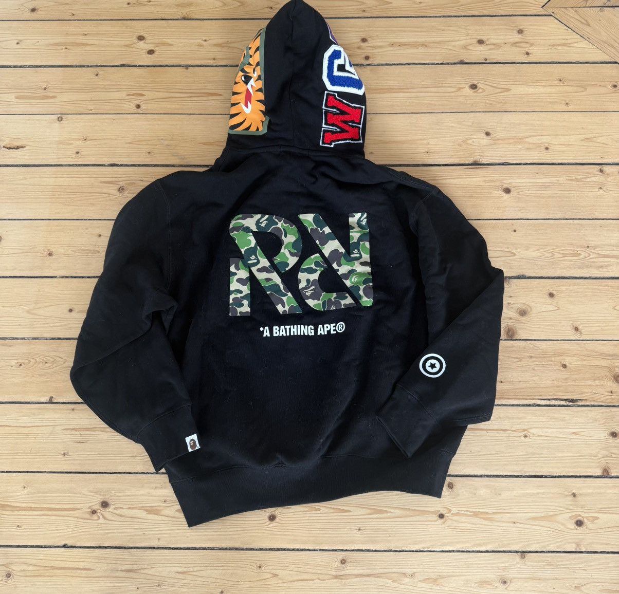 Bape A Bathing Ape Hoodie NWT Size US M / EU 48-50 / 2 - 3 Thumbnail