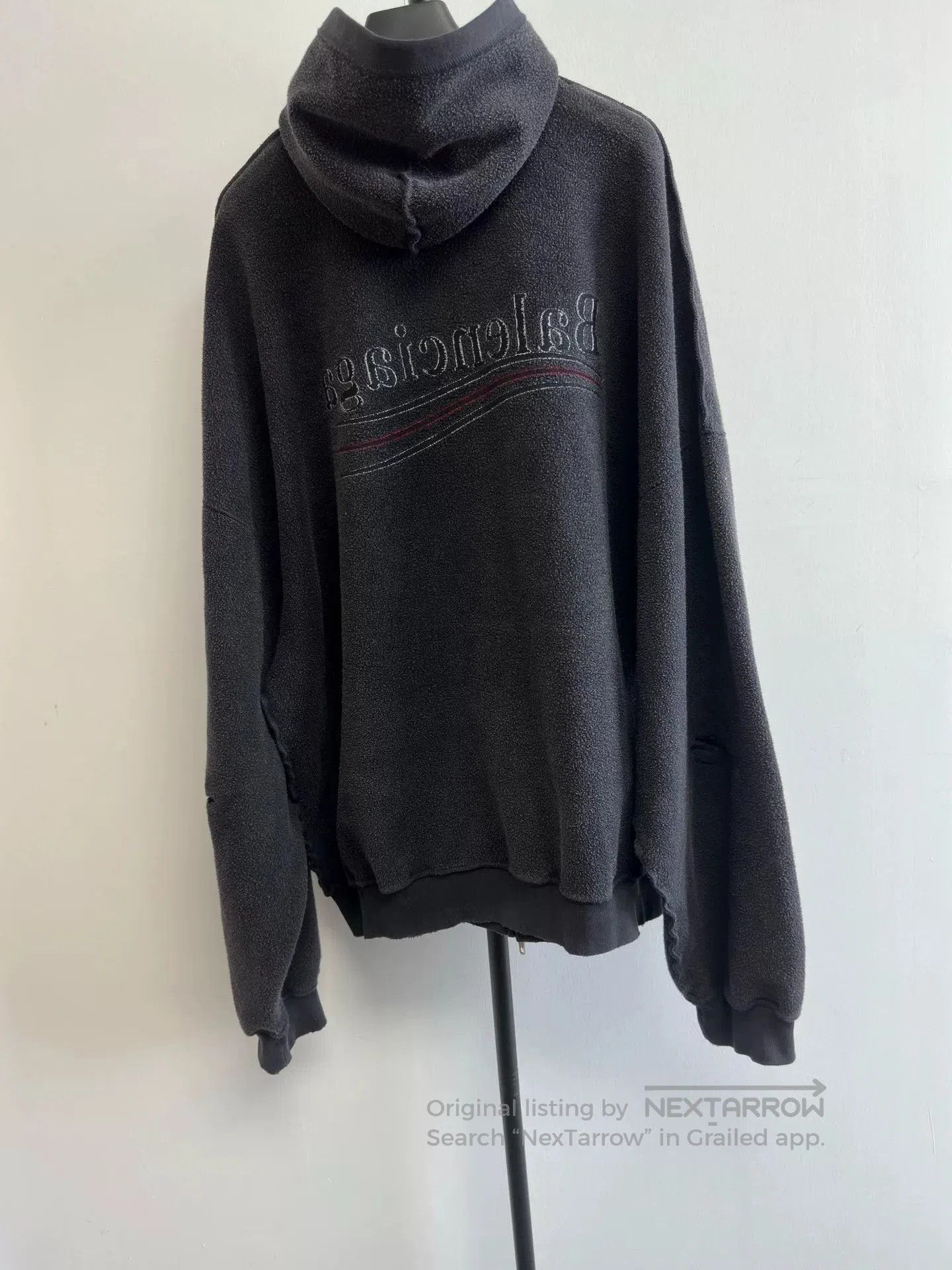 Balenciaga Balenciaga Hooded Logo Long-Sleeve Sweatshirt. Size US XXL / EU 58 / 5 - 2 Thumbnail