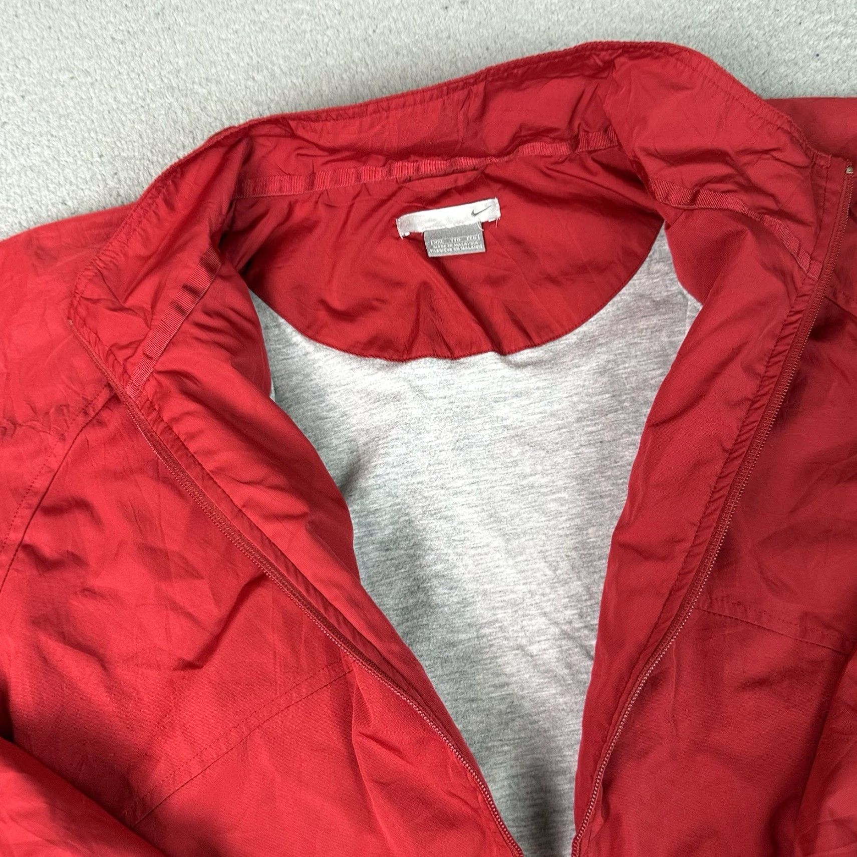 Nike VINTAGE Nike Jacket Mens 2XL Red Windbreaker Zip Swoosh Casual Activewear 90s Theme Outdoors Sports Winter Spring Summer Fall Size US XXL / EU 58 / 5 - 5 Thumbnail