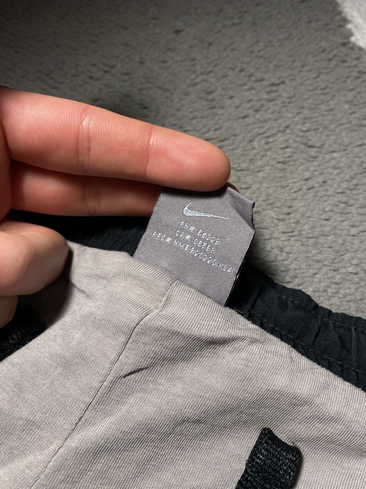 Nike × Vintage Vintage 00’s Nike Swoosh Baggy Staight Fit Sweatpants TN Size US 34 / EU 50 - 15 Thumbnail