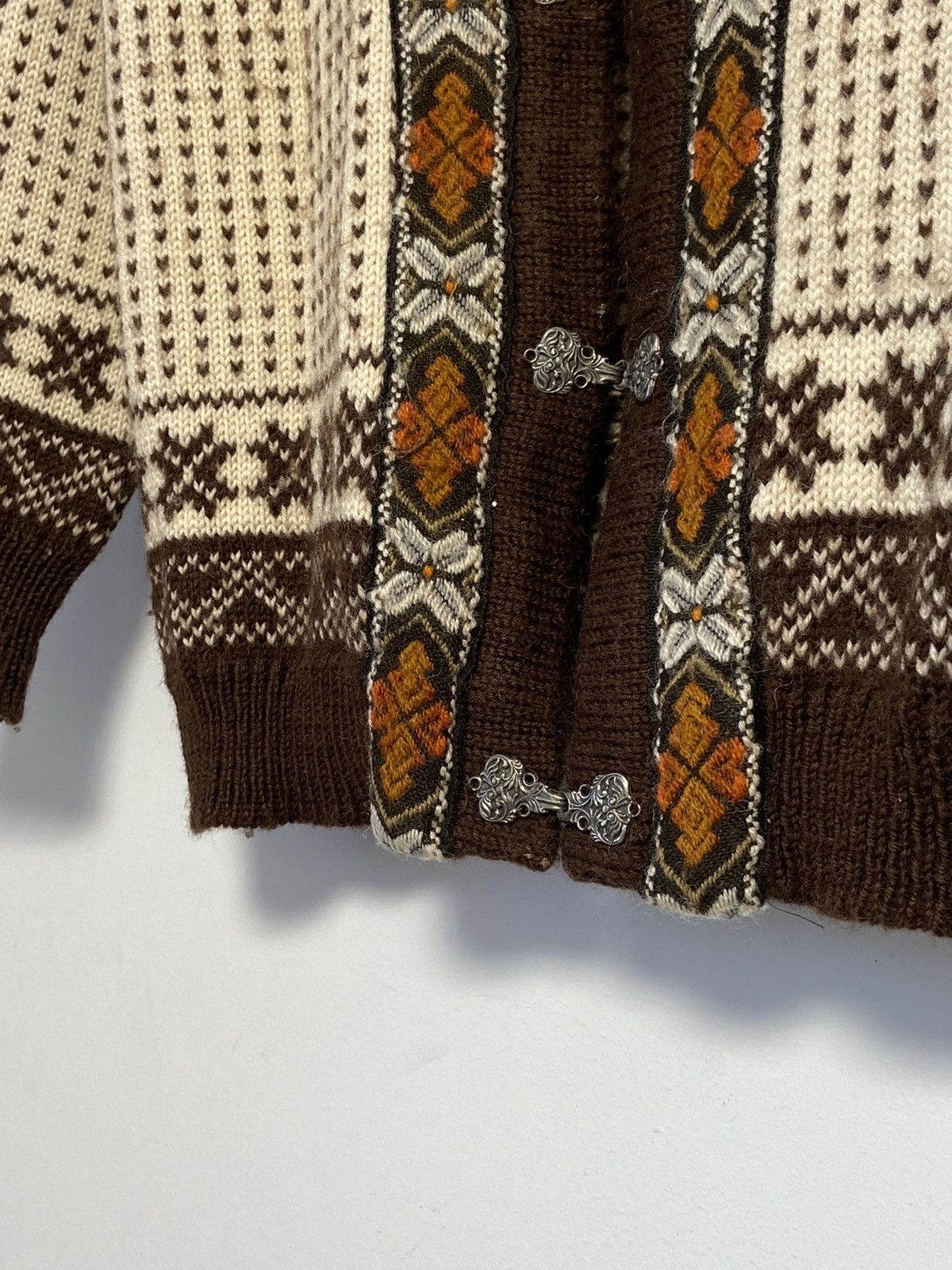 Vintage DALE OF NORWAY Collection Floral Wool Knit Button Cardigan Size M / US 6-8 / IT 42-44 - 11 Thumbnail
