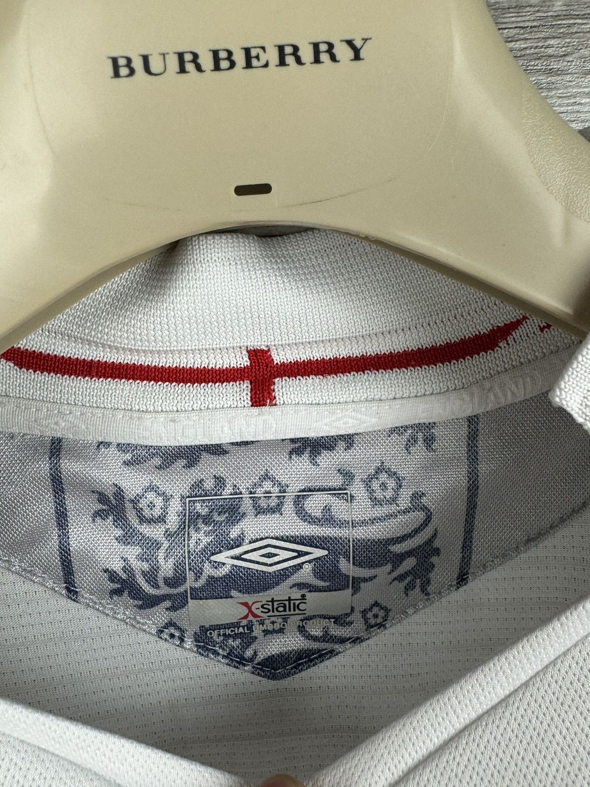 Umbro × Vintage Umbro England WATO 11 🏴󠁧󠁢󠁥󠁮󠁧󠁿 Soccer jersey 2005 2007 Size M Size US M / EU 48-50 / 2 - 7 Thumbnail