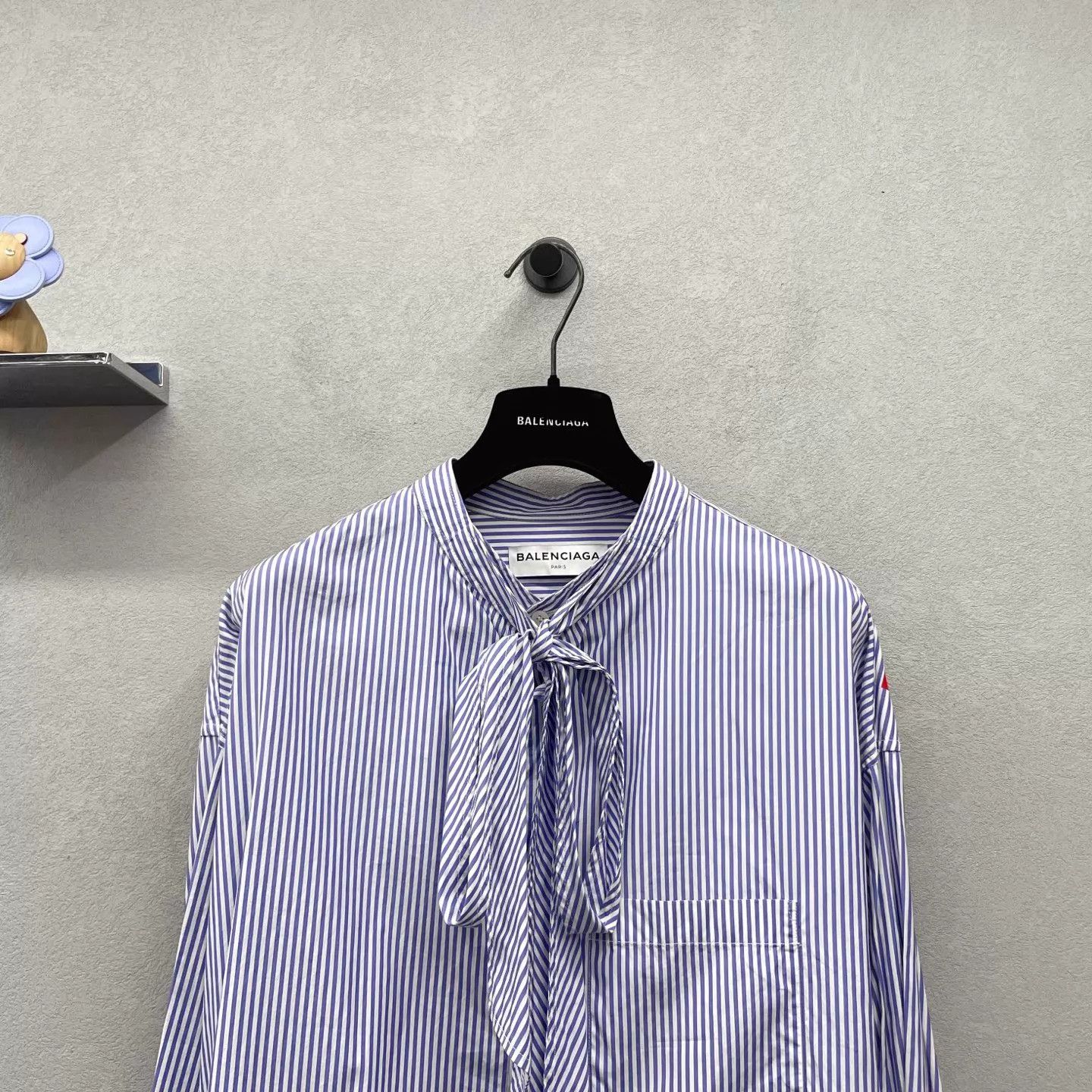 Balenciaga Balenciaga blue stripe shirt irregular hem artsy casual Size XS / US 0-2 / IT 36-38 - 4 Thumbnail