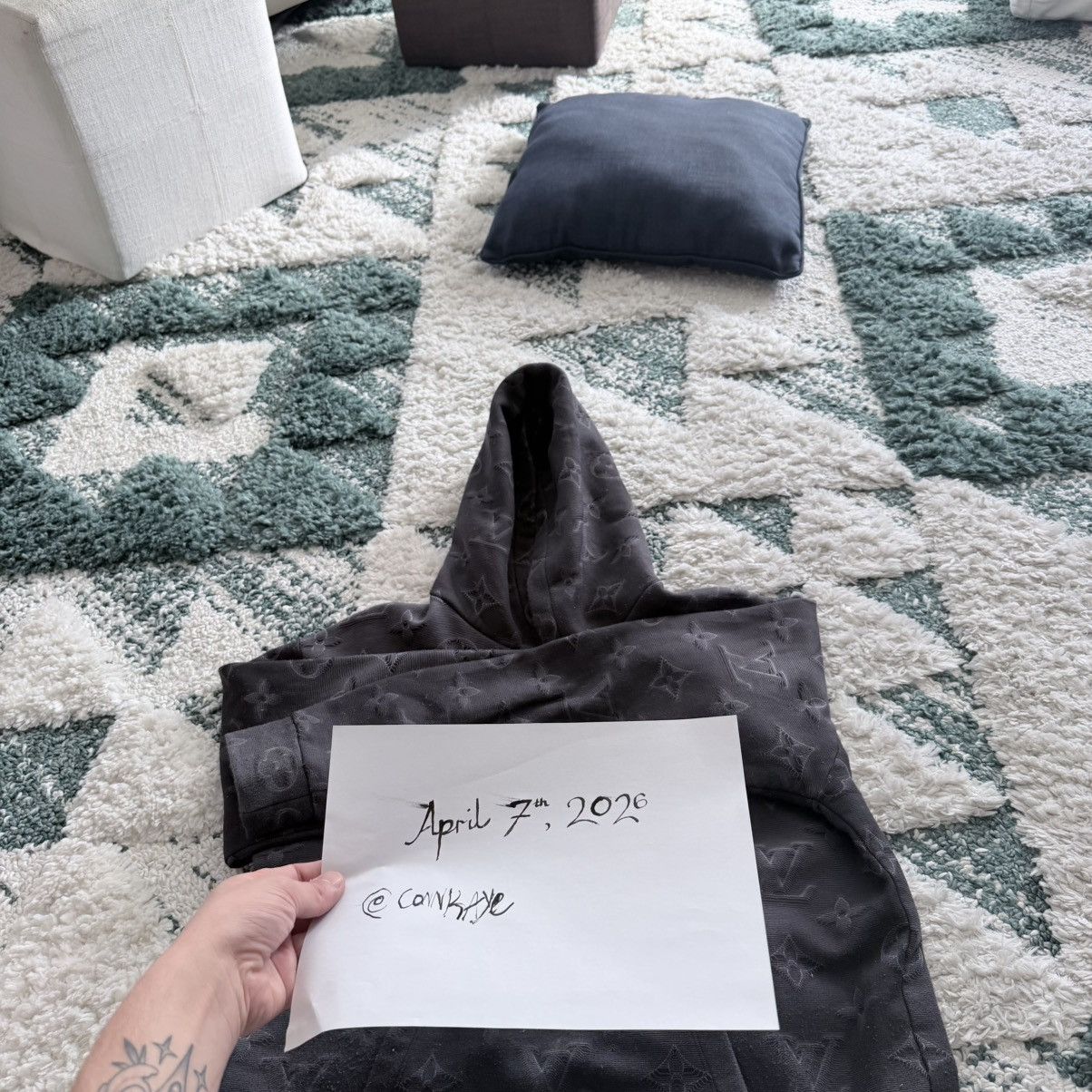 Louis Vuitton 2021 Louis Vuitton Monogram Hoodie Size US L / EU 52-54 / 3 - 1 Thumbnail