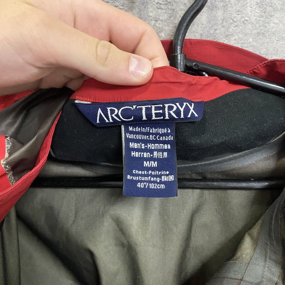 Arc'teryx Men's Arcteryx Beta Gore-Tex Jacket Gorpcore Size US M / EU 48-50 / 2 - 15 Thumbnail