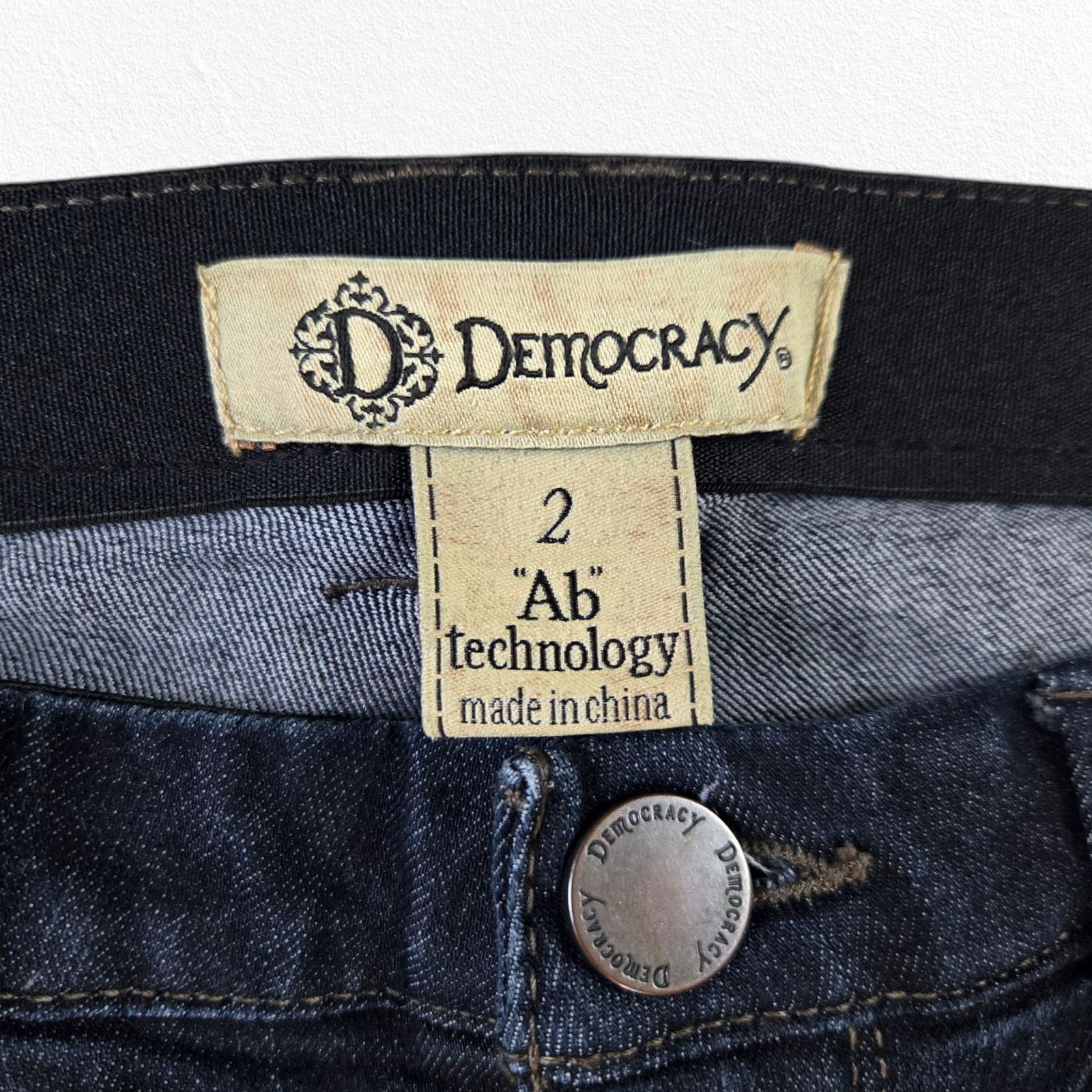 Other Dark Wash Mid Rise Slimming Skinny Jeans Size 2 Size 26" / US 2 / IT 38 - 4 Thumbnail