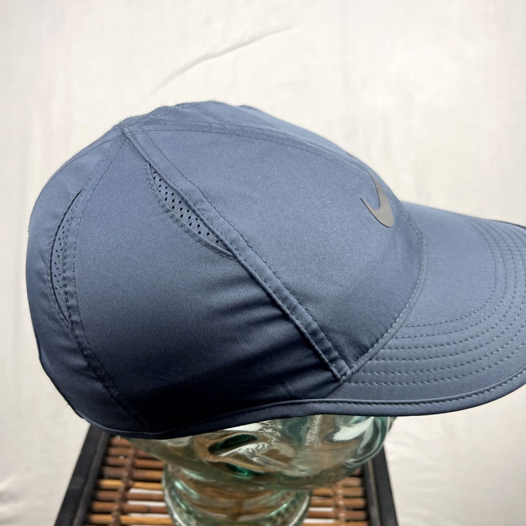 Nike Nike Featherlight Hat Cap Mens Adjustable 6 Panel Dri Fit Running Training Adult Blue Lightweight Breathable Quick Dry Baseball Cap Men Size ONE SIZE - 6 Thumbnail
