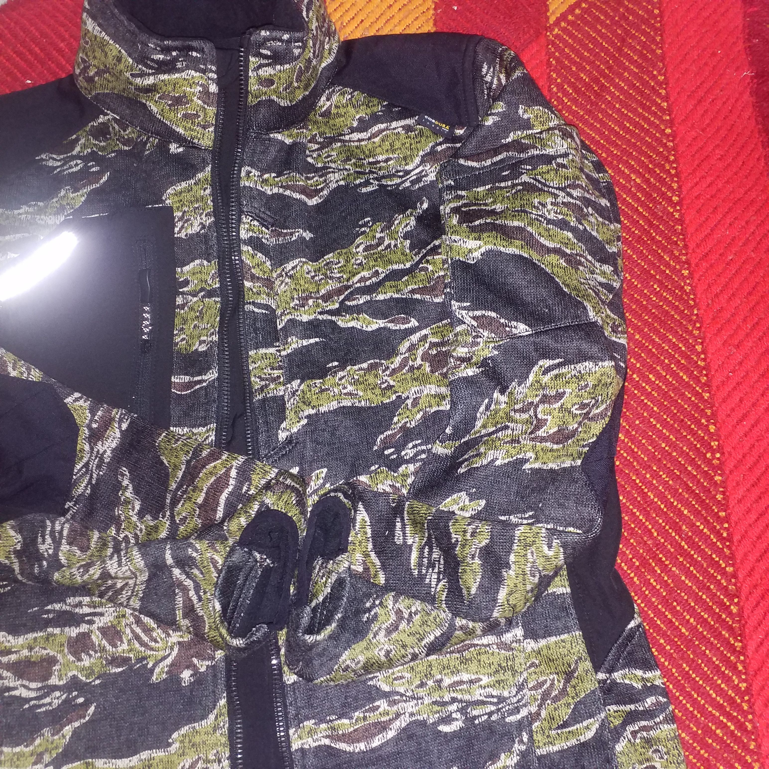 Japanese Brand FIELD CORE CAMO UPPER ZIPPER MULTI POCKET Size US M / EU 48-50 / 2 - 4 Thumbnail