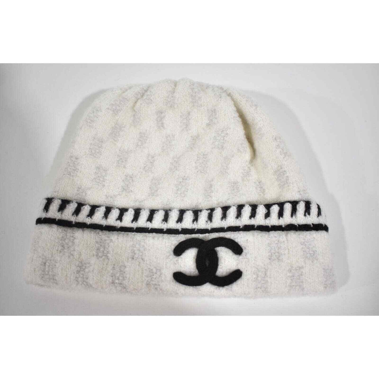 Chanel Chanel Cashmere Wool Silk CC Logo Beanie Winter Hat Cloche Size ONE SIZE - 1 Thumbnail