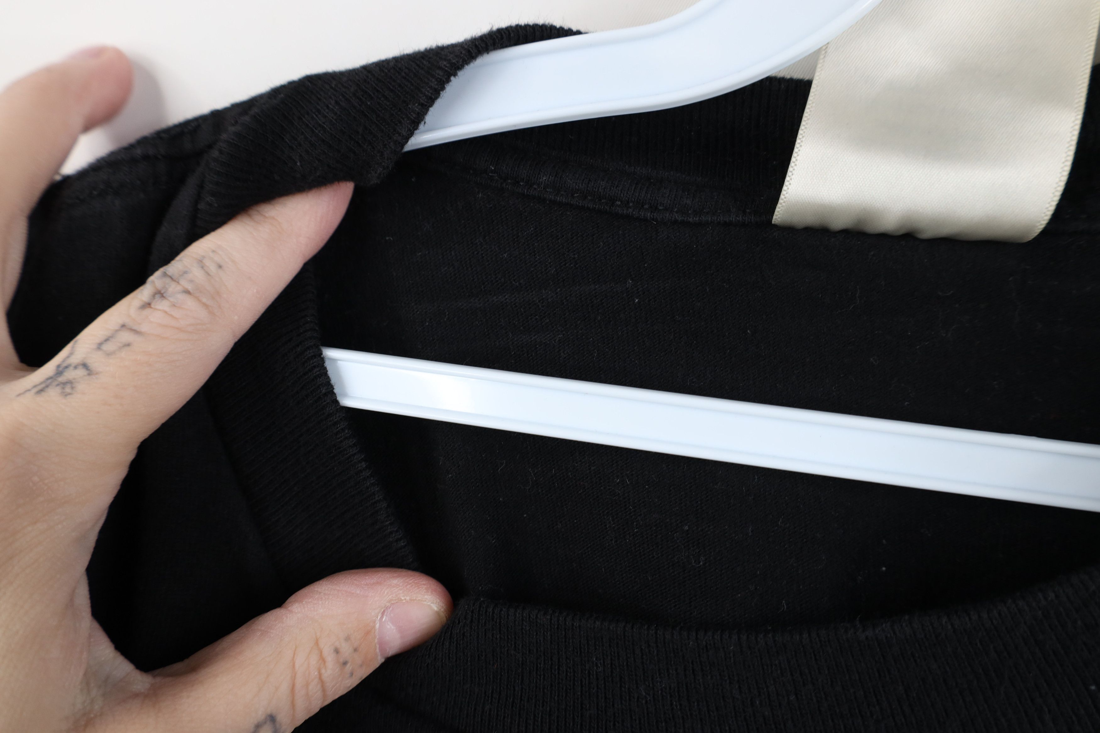 Vintage Vintage 90s Streetwear Heavyweight Cotton T-Shirt Black Size US L / EU 52-54 / 3 - 11 Thumbnail