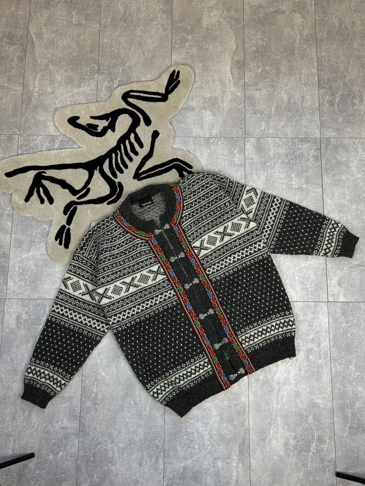 Japanese Brand × Vintage Vintage Norway Style Metal Clasp Striped Knit Cardigan y2k Size US M / EU 48-50 / 2 - 11 Thumbnail