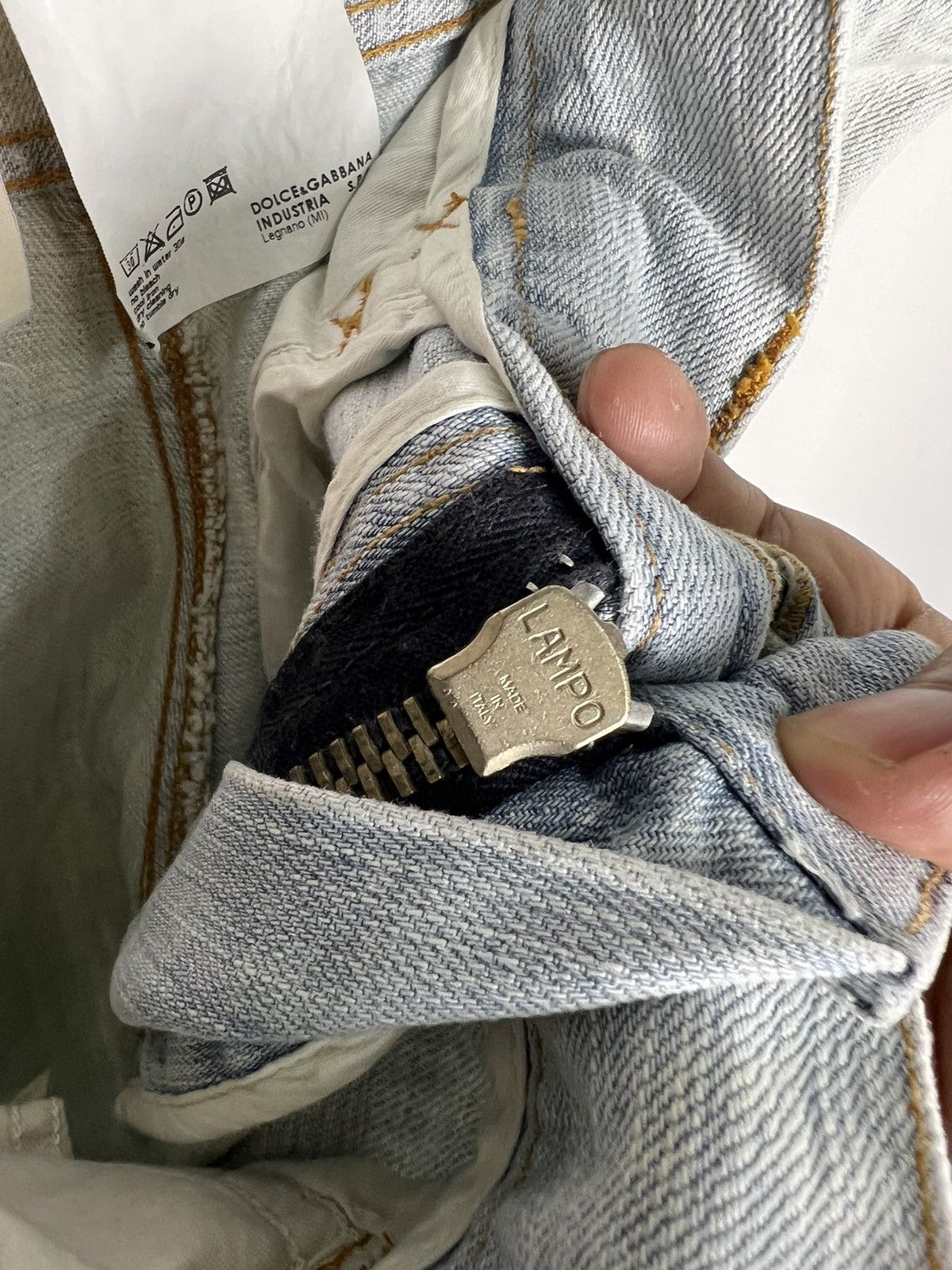 Dolce & Gabbana × Vintage Vintage Distressed Dolce&Gabbana "Love Me" Flower Denim Size US 36 / EU 52 - 13 Thumbnail