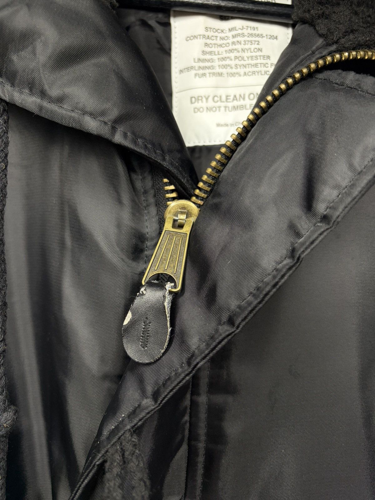 If Six Was Nine Vintage Rick Owens Vibe Black Bomber Jacket Faux Fur Collar Size US L / EU 52-54 / 3 - 13 Thumbnail