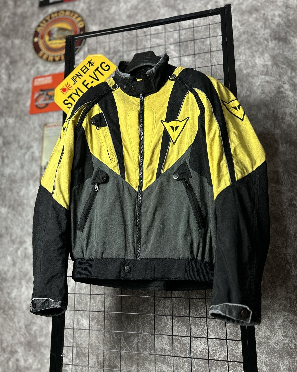 Dainese Dainese italy 90s Vintage Racing Jacket vale yellow 46 rossi Size US M / EU 48-50 / 2 - 4 Thumbnail