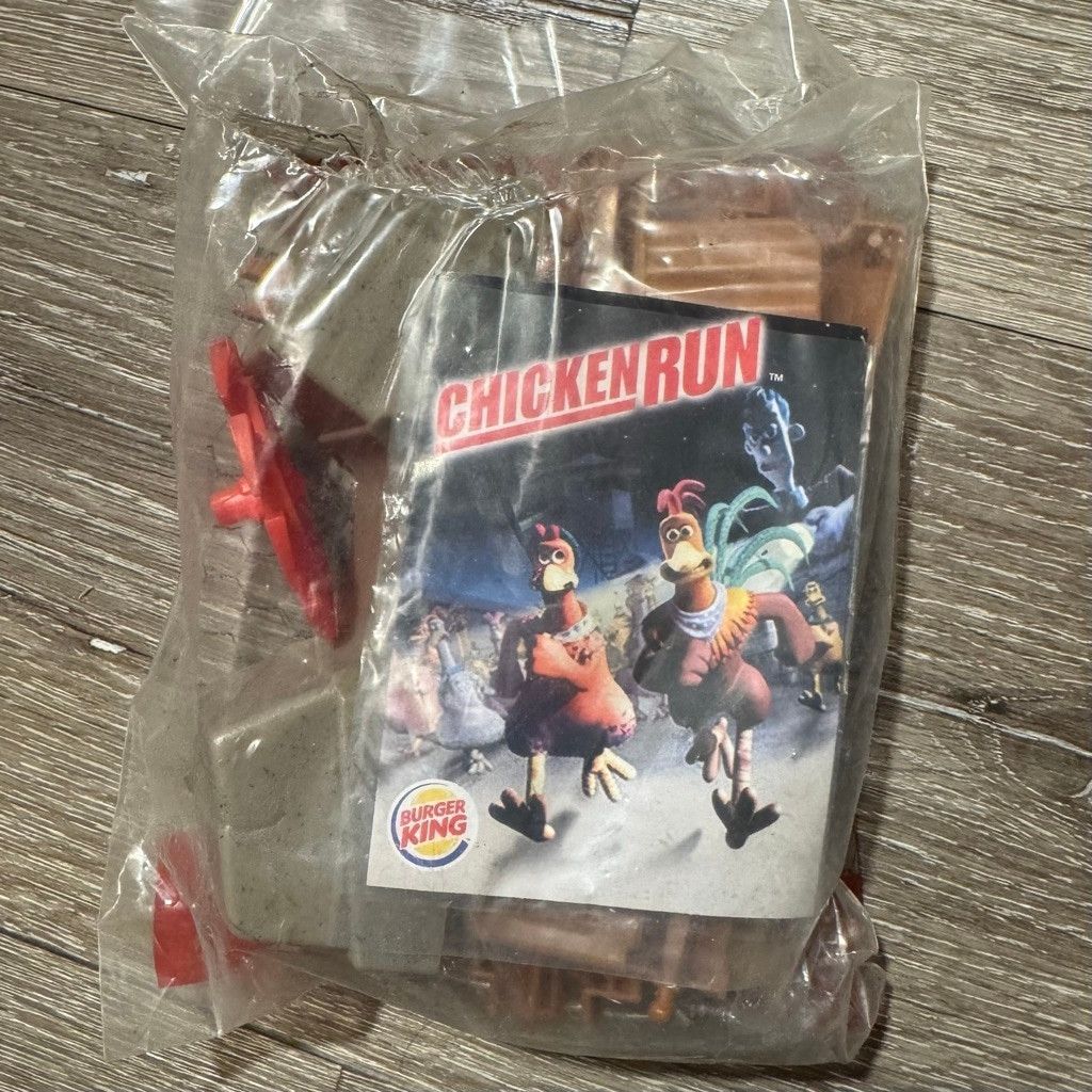 Vintage Y2K Burger King Chicken Run Action Figure Size ONE SIZE - 1 Thumbnail