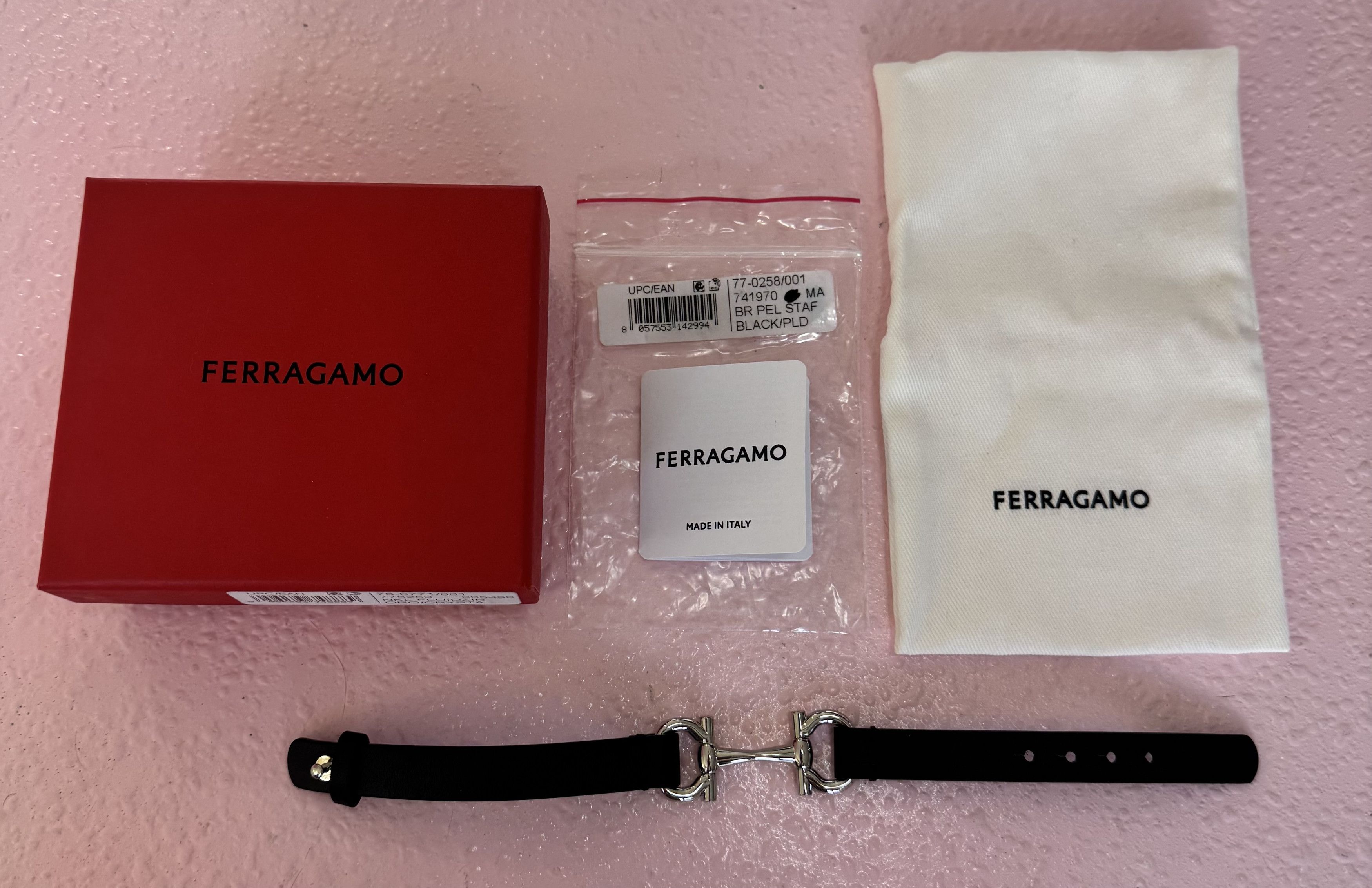 Salvatore Ferragamo Ferragamo - Unisex Gancini/Horsebit Black Leather Bracelet Size ONE SIZE - 1 Thumbnail