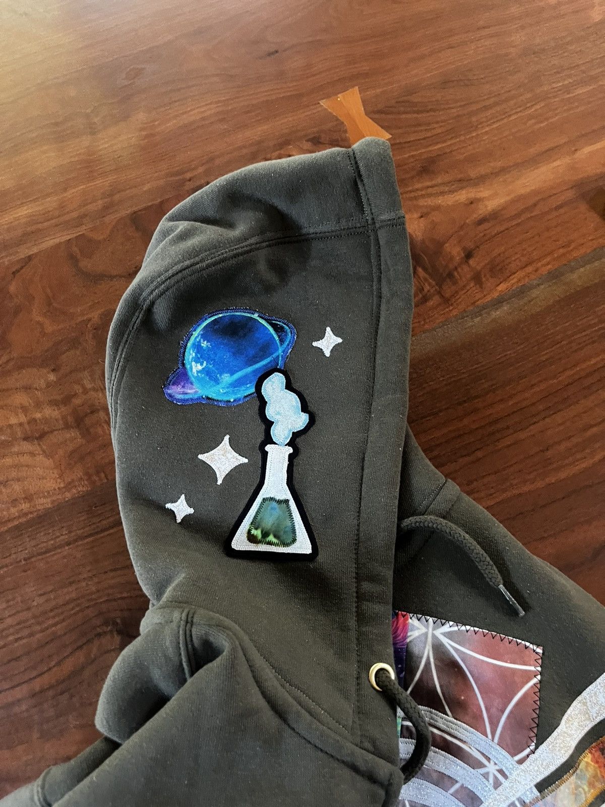 Carhartt Custom Embroidered Psychedelic Carhartt Hoodie (1/1) Size US L / EU 52-54 / 3 - 7 Thumbnail
