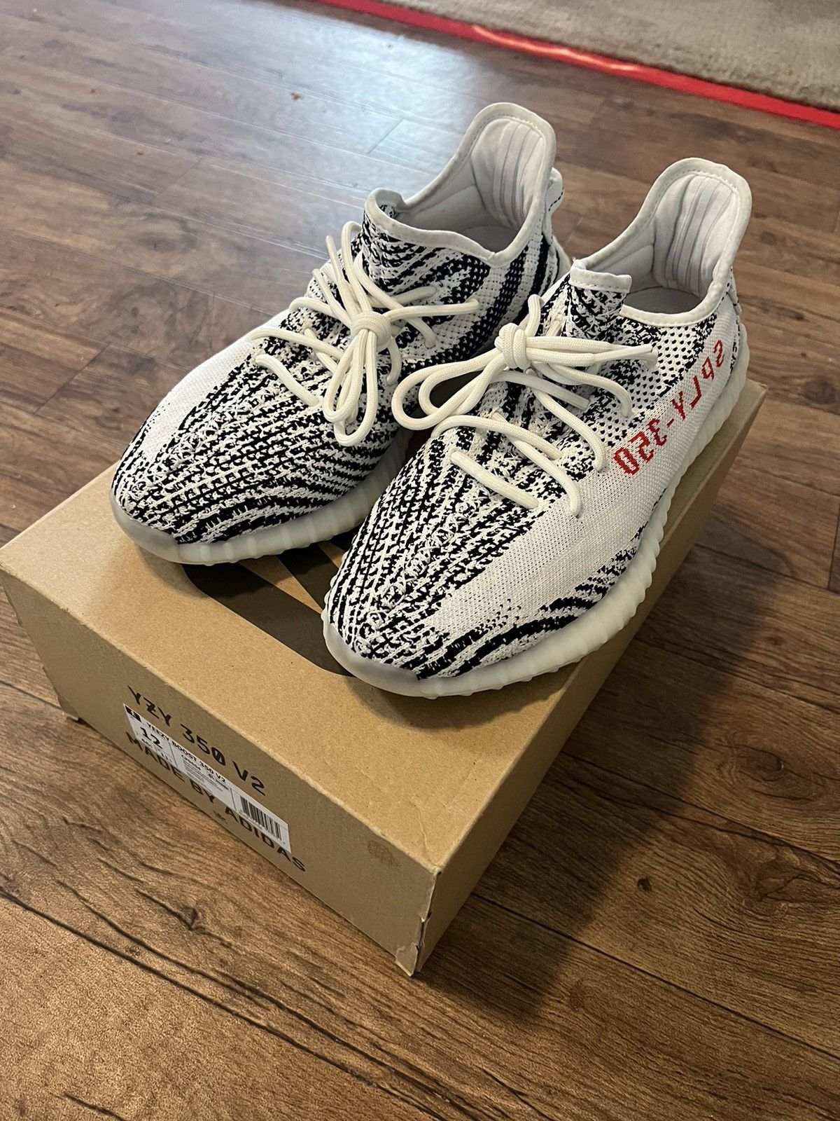 Yeezy Yeezy Boost 350 V2 Size US 12 / EU 45 - 10 Thumbnail