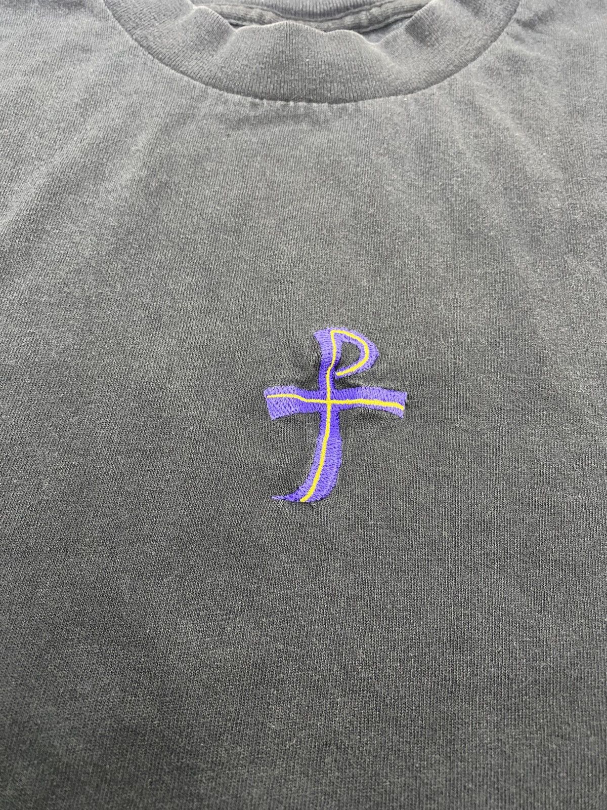 Vintage Vtg 90s Pearl Jam Vitalogy embroidered long sleeve shirt Size US L / EU 52-54 / 3 - 4 Thumbnail