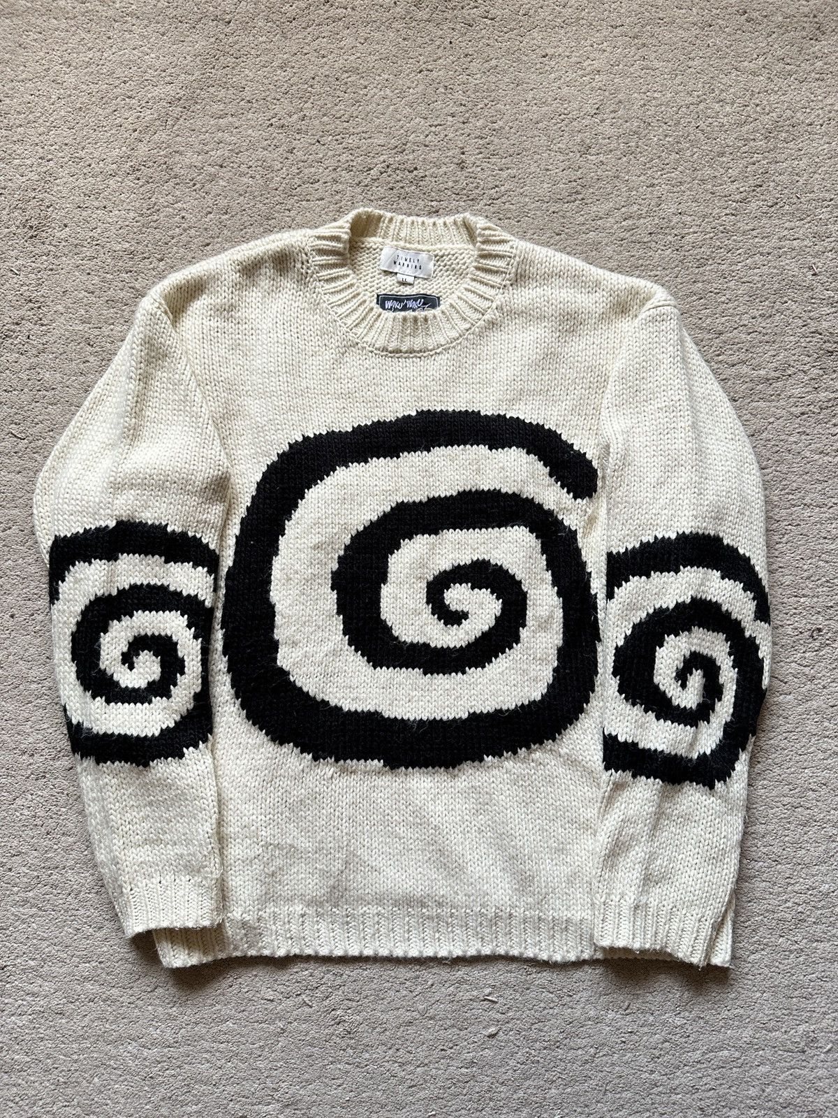 2000s Waku Waku Sweater Spiral knited