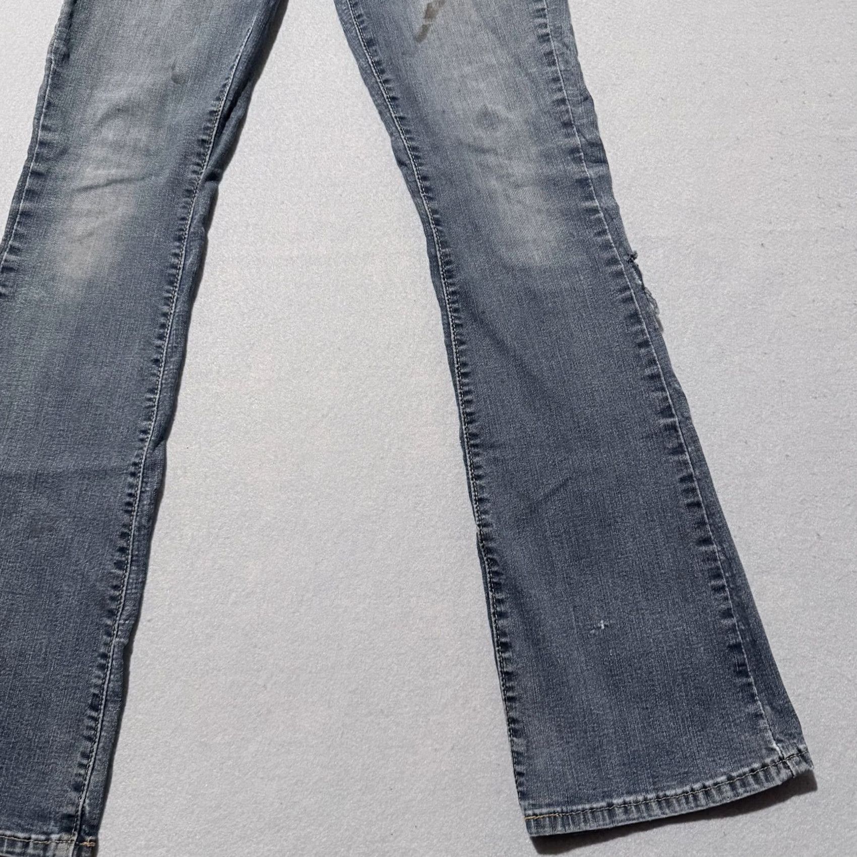 Levi's Signature Gold by Levi Strauss Mid Rise Bootcut Jeans Blue Denim Women's 2 XS 26x32 Y2K Gold Logo Button Zip Inseam 30 Vintage No Size 26" / US 2 / IT 38 - 6 Thumbnail