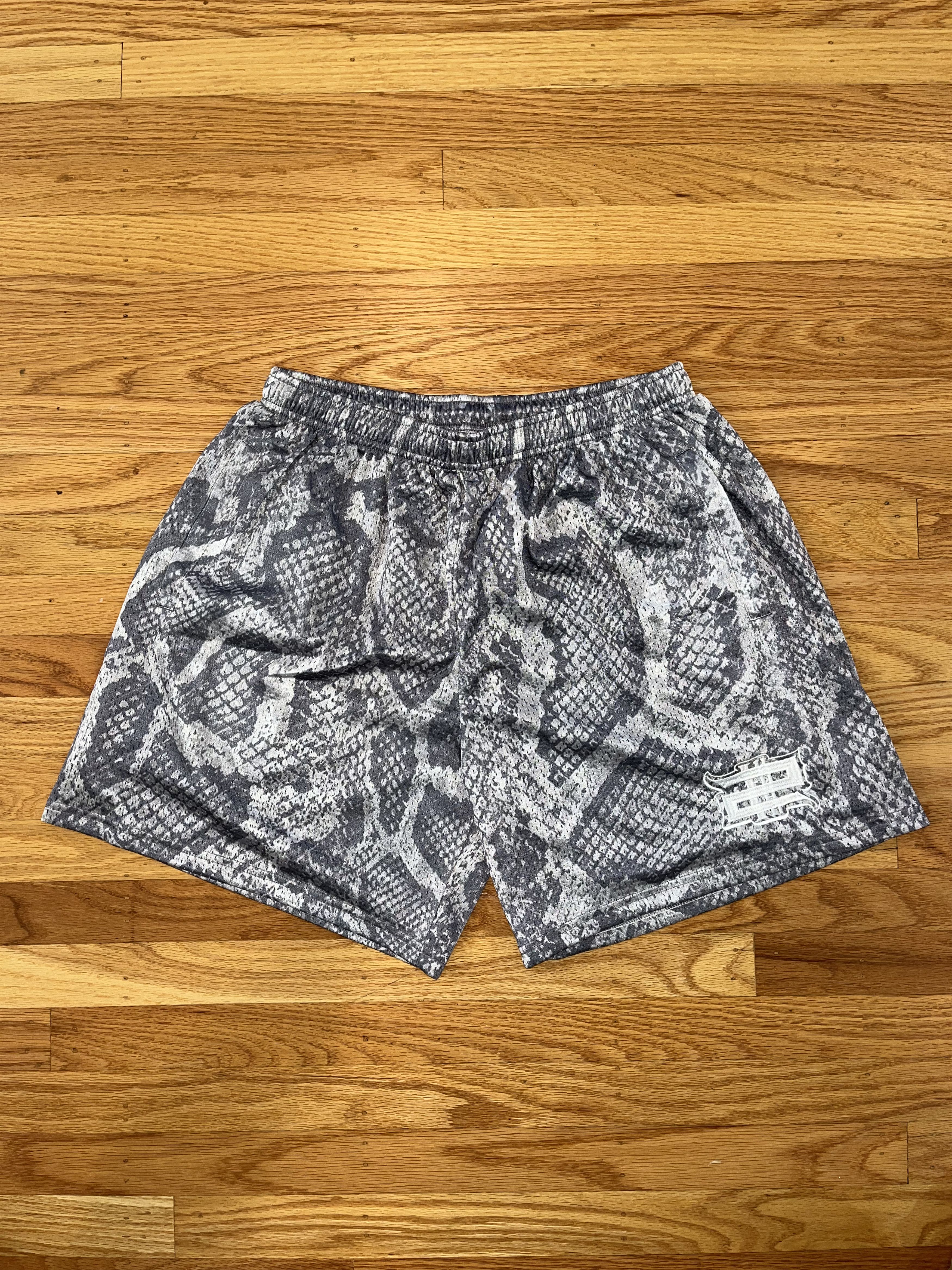 Other F2H “Grey” Snakeskin Shorts Size US 30 / EU 46 - 1 Thumbnail